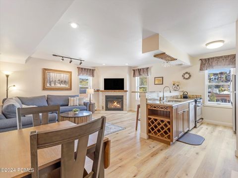 Condo For Sale - 424 Park Avenue #D<br/> Summit County, Park City, UT 84060
