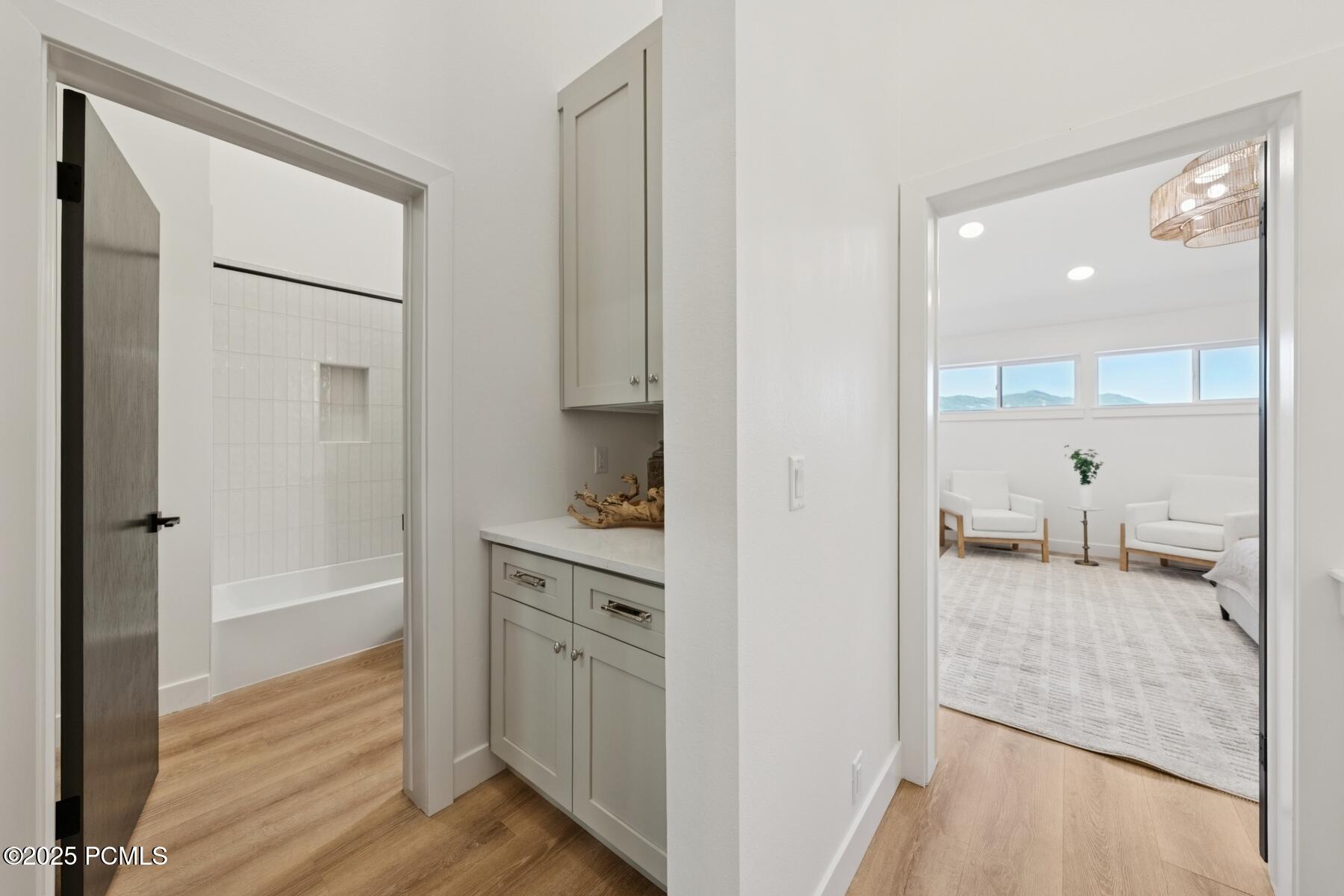 Park City, Utah 84060, United States, 3 Bedrooms Bedrooms, ,3 BathroomsBathrooms,Residential,Active,181509