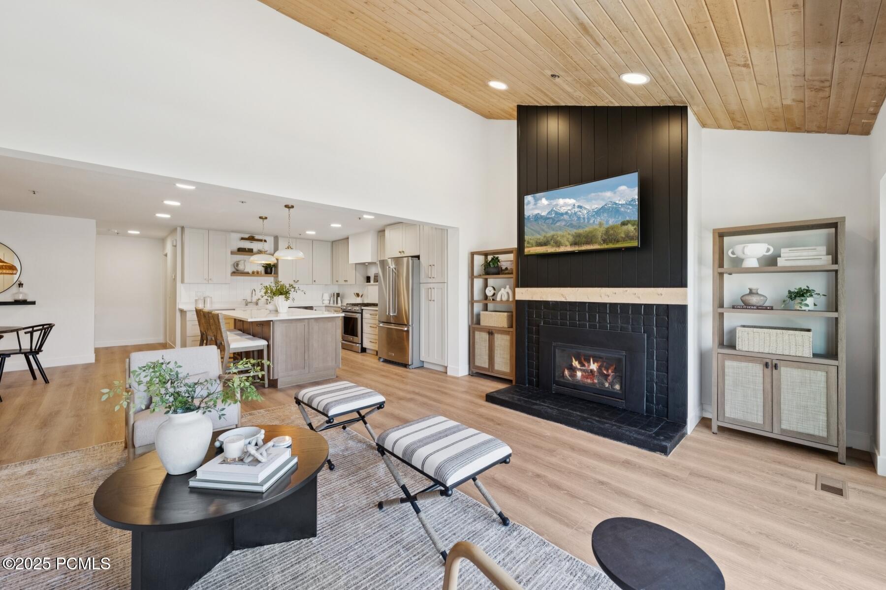 Park City, Utah 84060, United States, 3 Bedrooms Bedrooms, ,3 BathroomsBathrooms,Residential,Active,181509