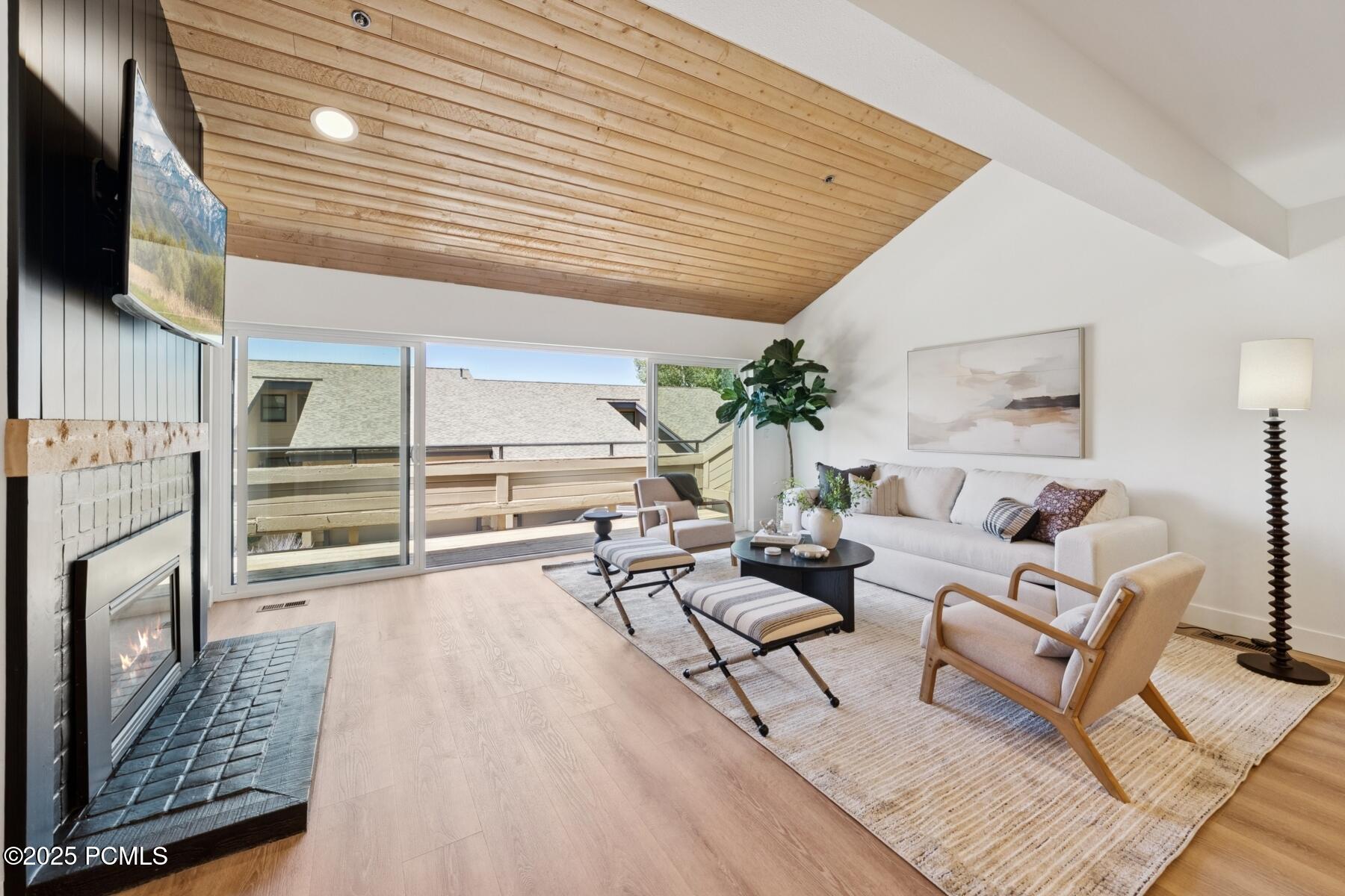 Park City, Utah 84060, United States, 3 Bedrooms Bedrooms, ,3 BathroomsBathrooms,Residential,Active,181509