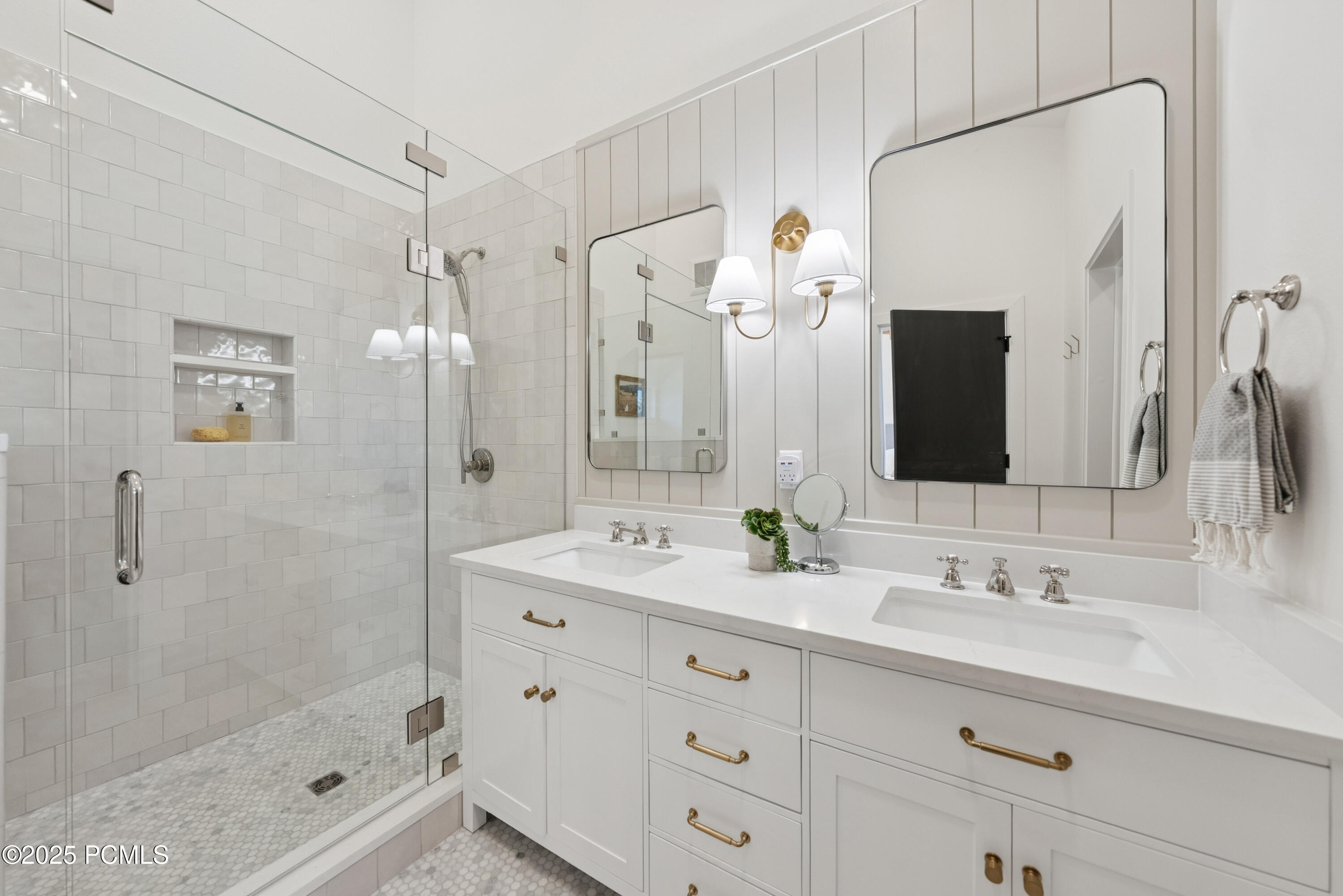 Park City, Utah 84060, United States, 3 Bedrooms Bedrooms, ,3 BathroomsBathrooms,Residential,Active,181509