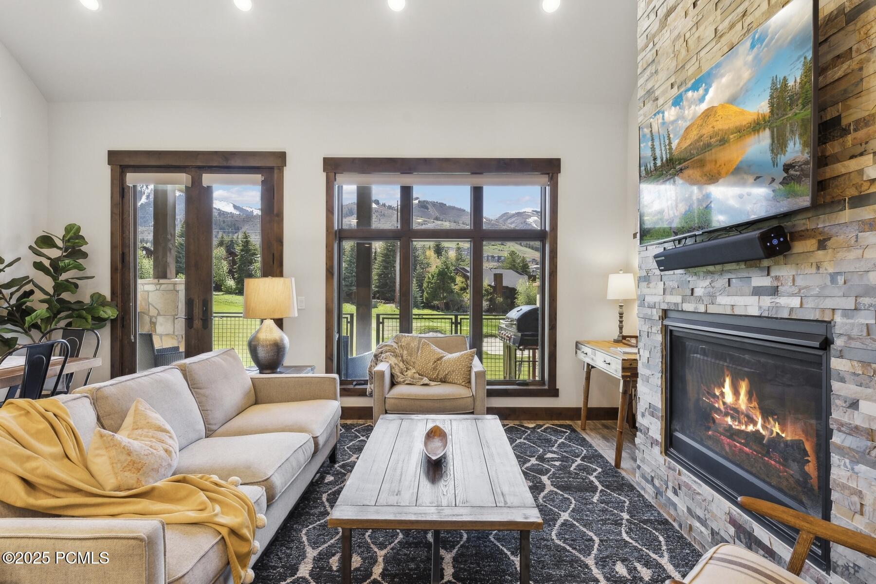 3703 Blackstone Drive #UNIT 303, Park City, Utah image 23