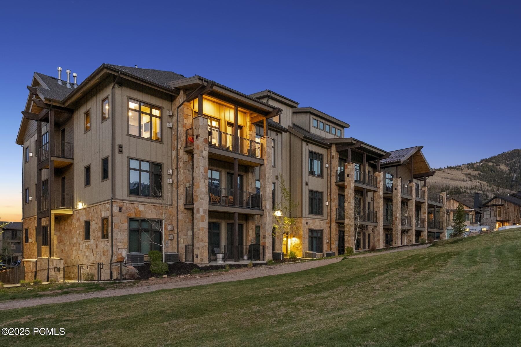 3703 Blackstone Drive #UNIT 303, Park City, Utah image 49