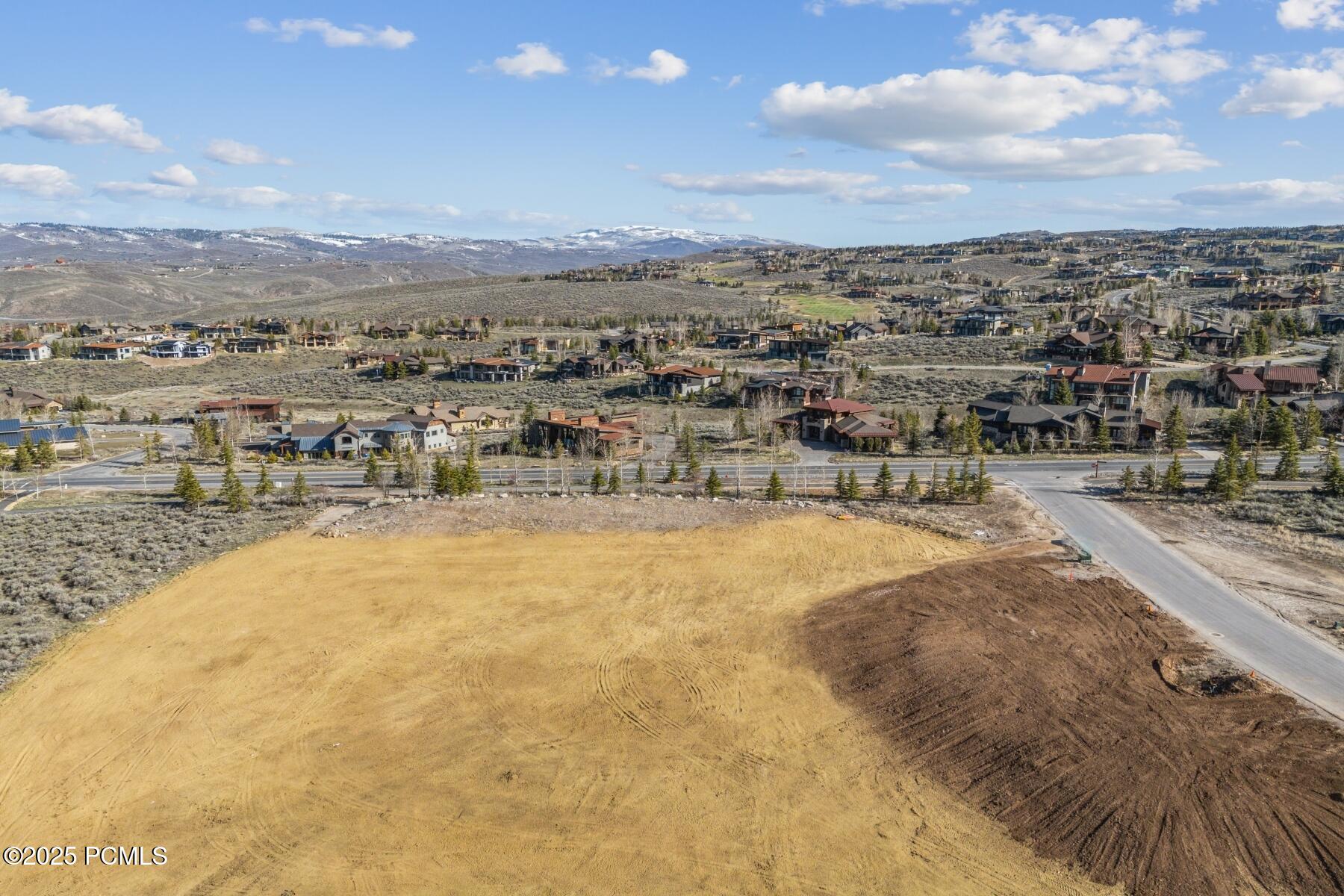 Park City, Utah 84098, United States, 5 Bedrooms Bedrooms, ,7 BathroomsBathrooms,Residential,Pending,165969