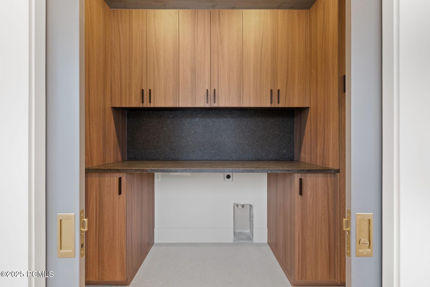 Hideout, Utah 84036, United States, 5 Bedrooms Bedrooms, ,6 BathroomsBathrooms,Residential,Active,123450