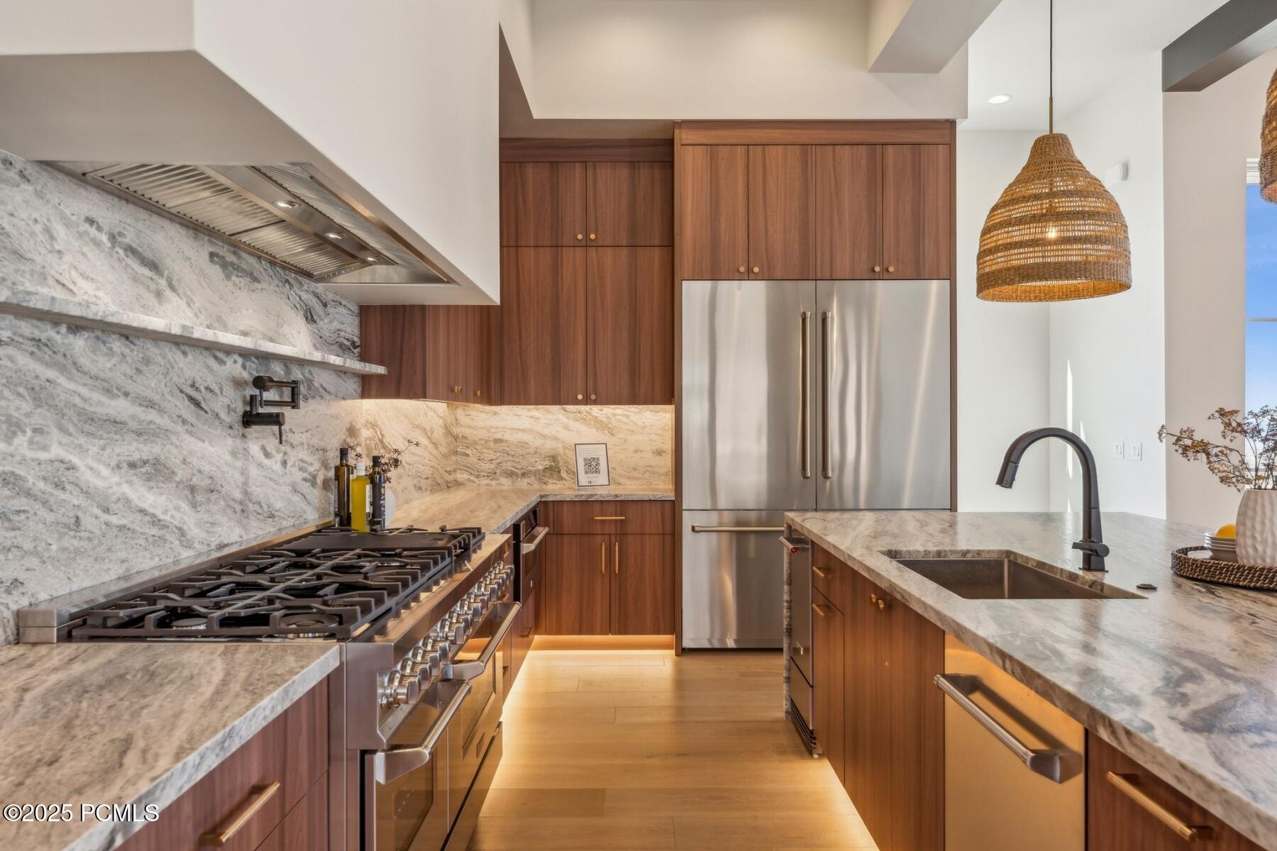 Hideout, Utah 84036, United States, 5 Bedrooms Bedrooms, ,6 BathroomsBathrooms,Residential,Active,123450