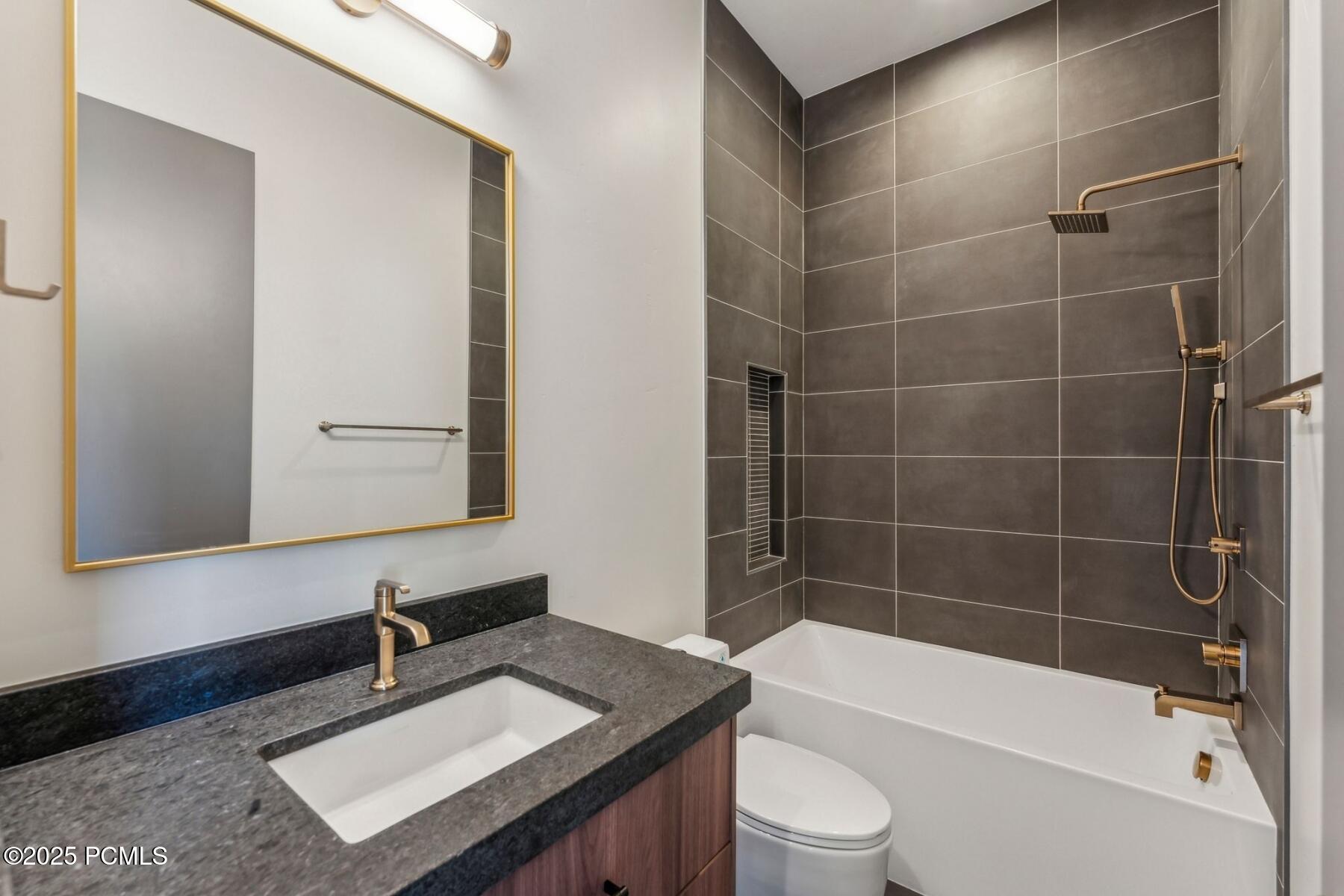 Hideout, Utah 84036, United States, 5 Bedrooms Bedrooms, ,6 BathroomsBathrooms,Residential,Active,123450