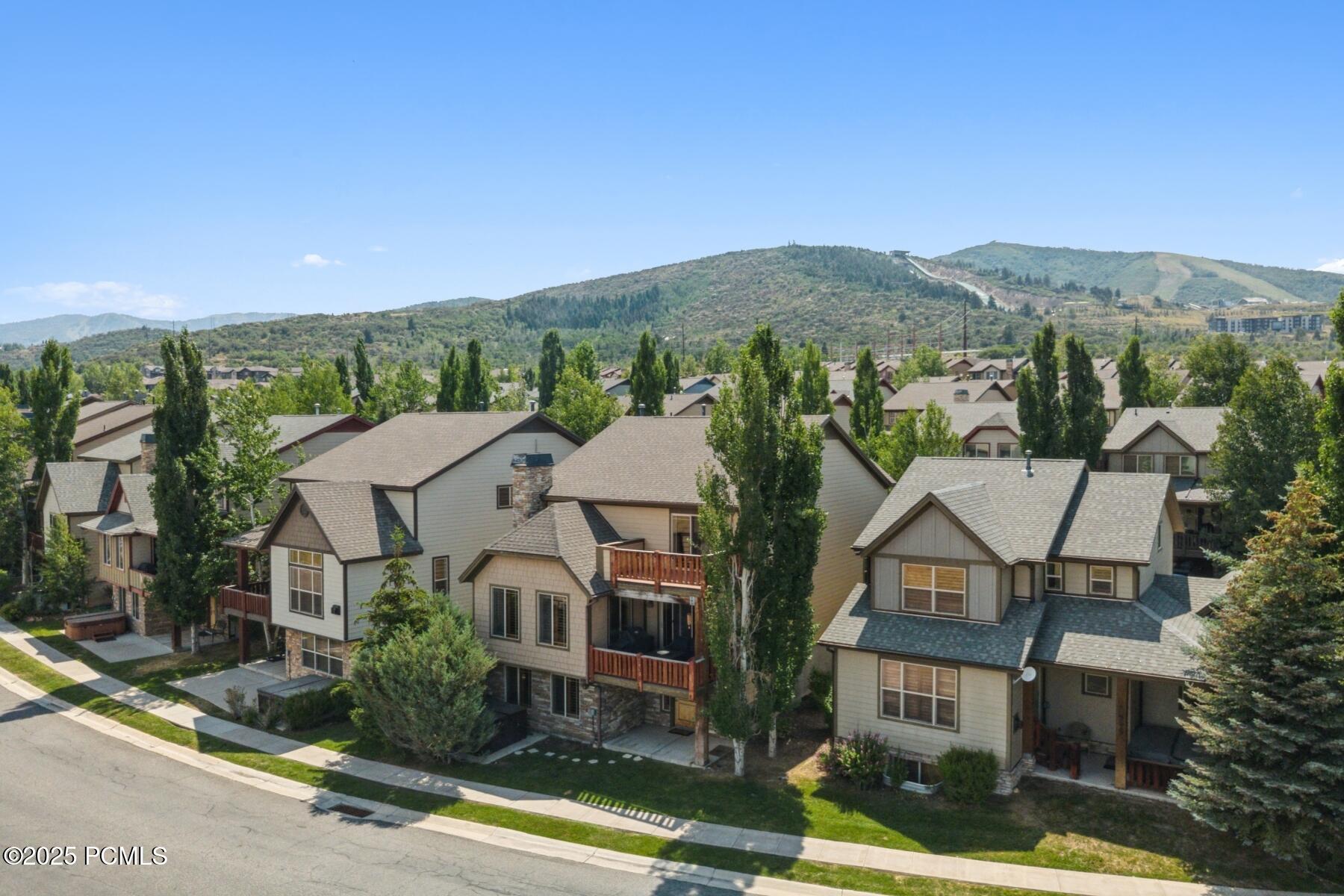 Park City, Utah 84098, United States, 4 Bedrooms Bedrooms, ,4 BathroomsBathrooms,Residential,Pending,181158