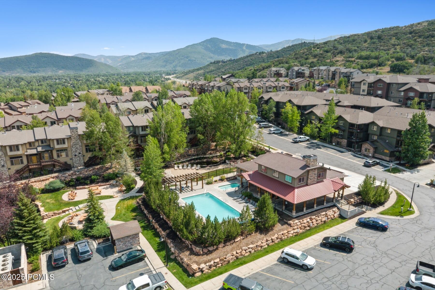 Park City, Utah 84098, United States, 4 Bedrooms Bedrooms, ,4 BathroomsBathrooms,Residential,Pending,181158