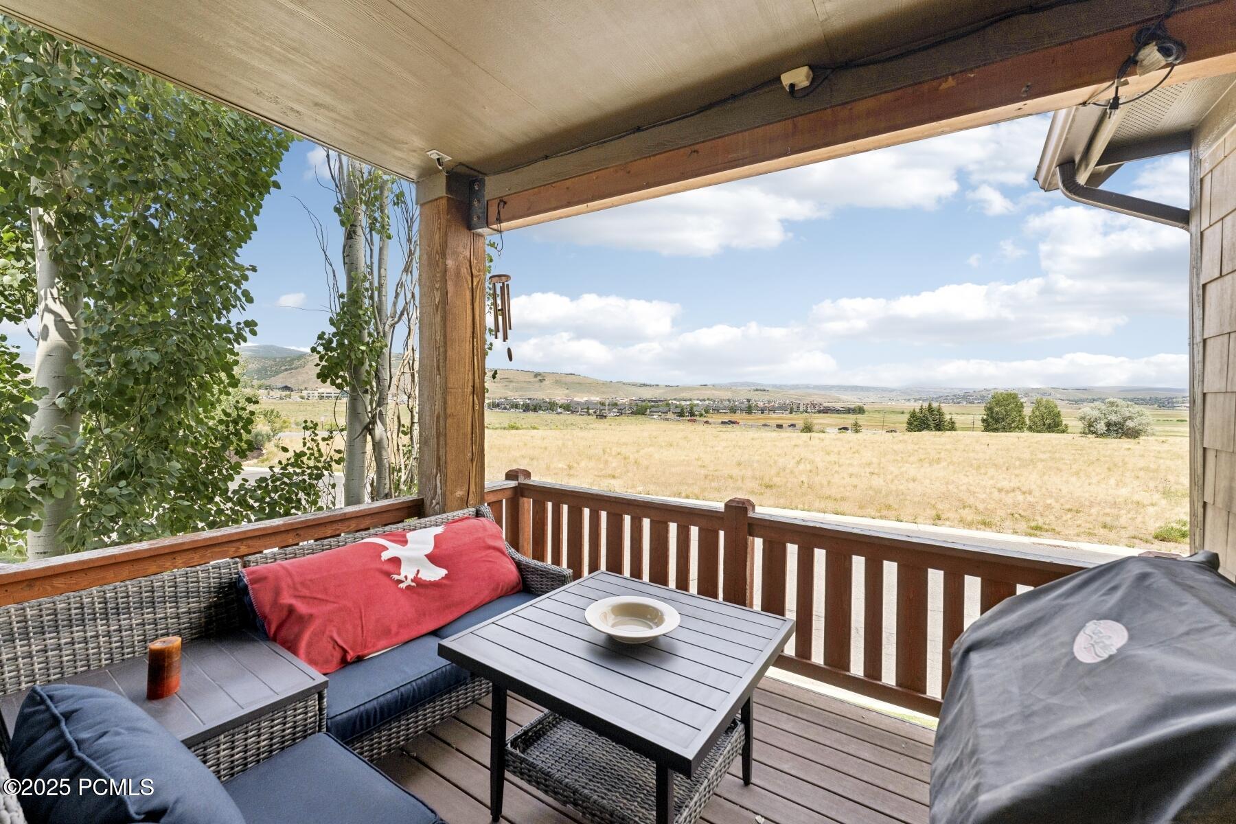 Park City, Utah 84098, United States, 4 Bedrooms Bedrooms, ,4 BathroomsBathrooms,Residential,Pending,181158