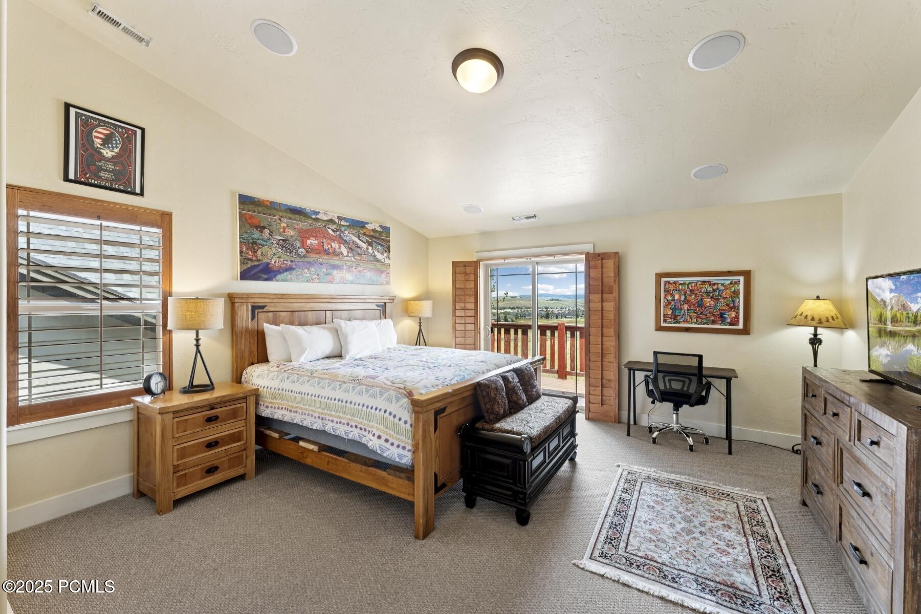 Park City, Utah 84098, United States, 4 Bedrooms Bedrooms, ,4 BathroomsBathrooms,Residential,Pending,181158