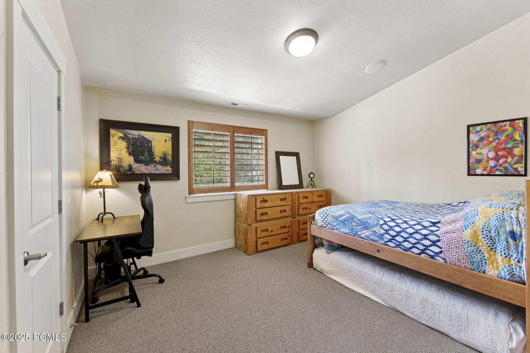 Park City, Utah 84098, United States, 4 Bedrooms Bedrooms, ,4 BathroomsBathrooms,Residential,Pending,181158