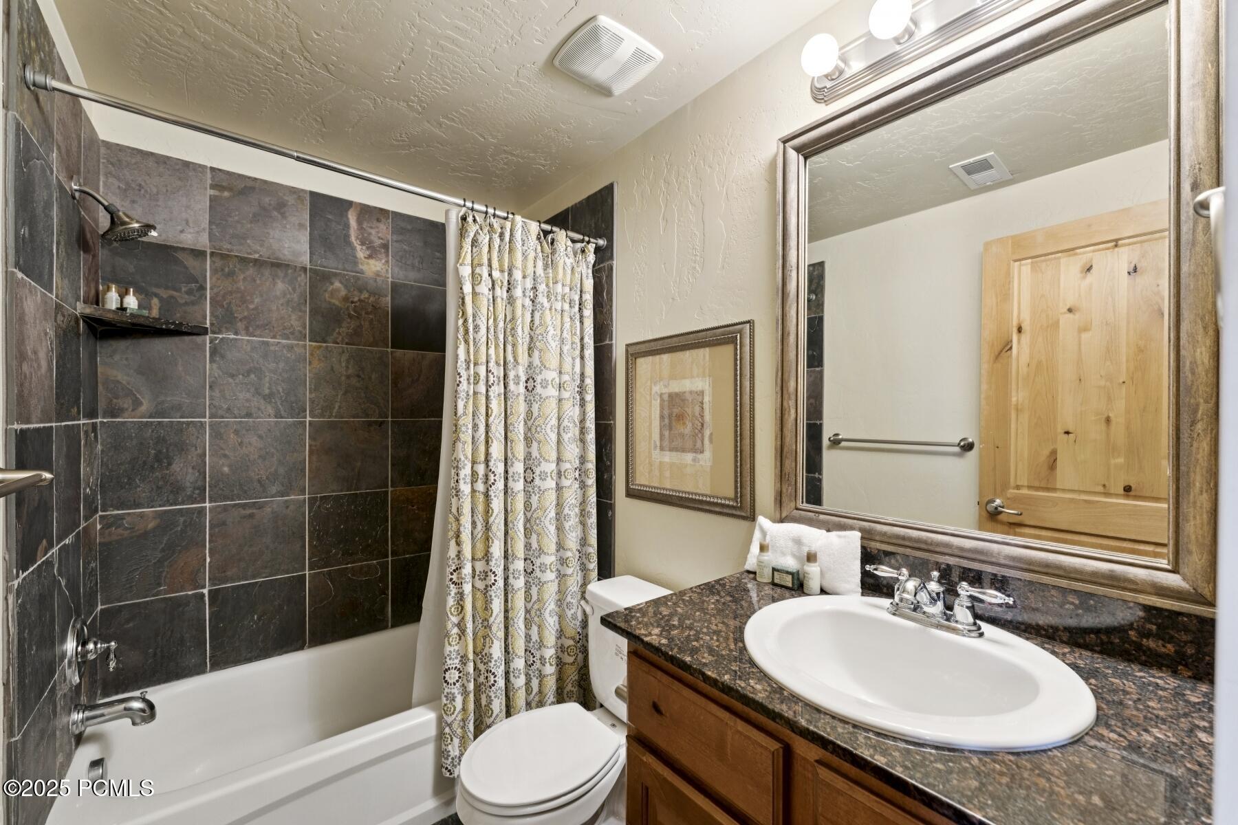 Park City, Utah 84098, United States, 4 Bedrooms Bedrooms, ,4 BathroomsBathrooms,Residential,Pending,181158