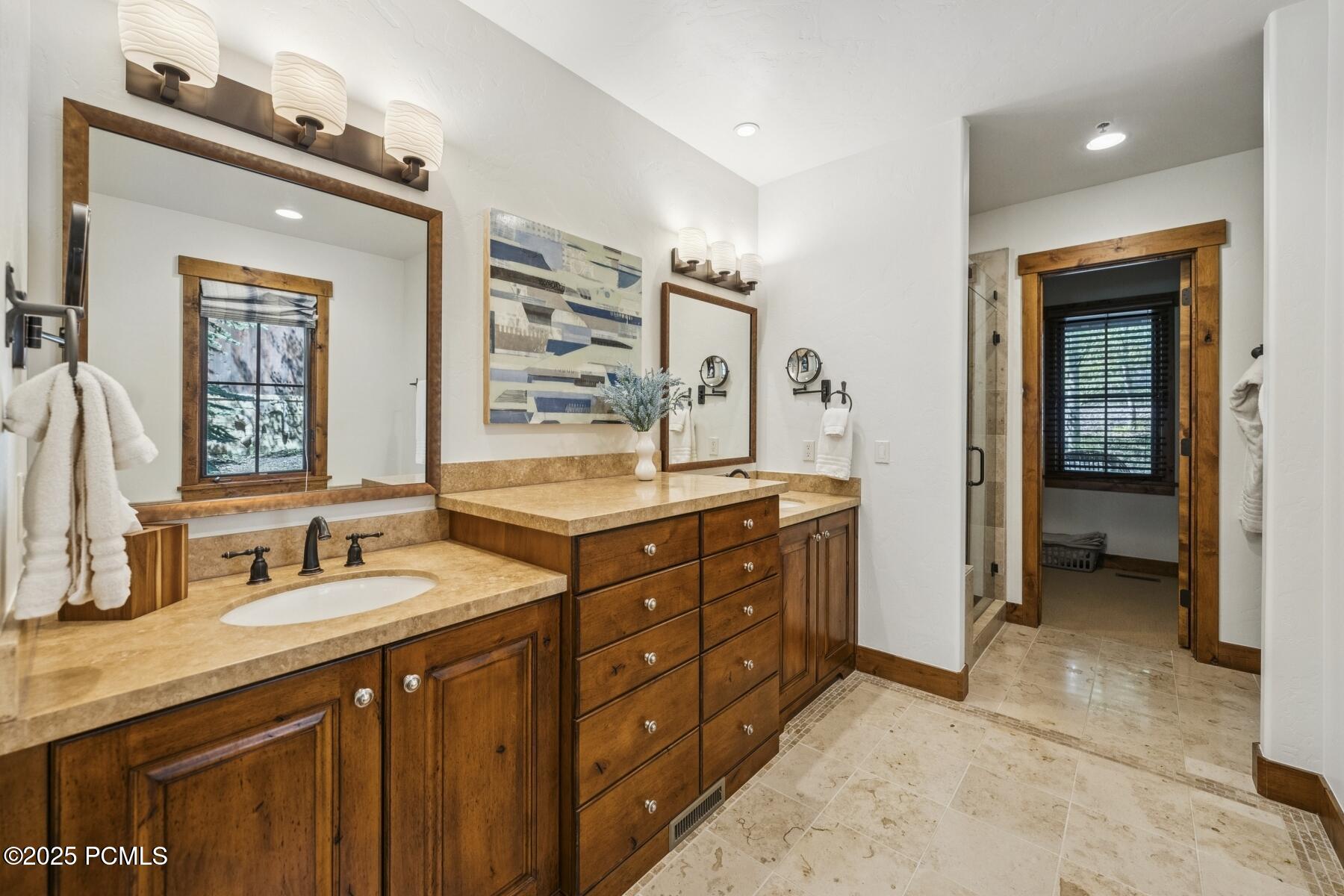 Park City, Utah 84098, United States, 4 Bedrooms Bedrooms, ,4 BathroomsBathrooms,Residential,Active,188155