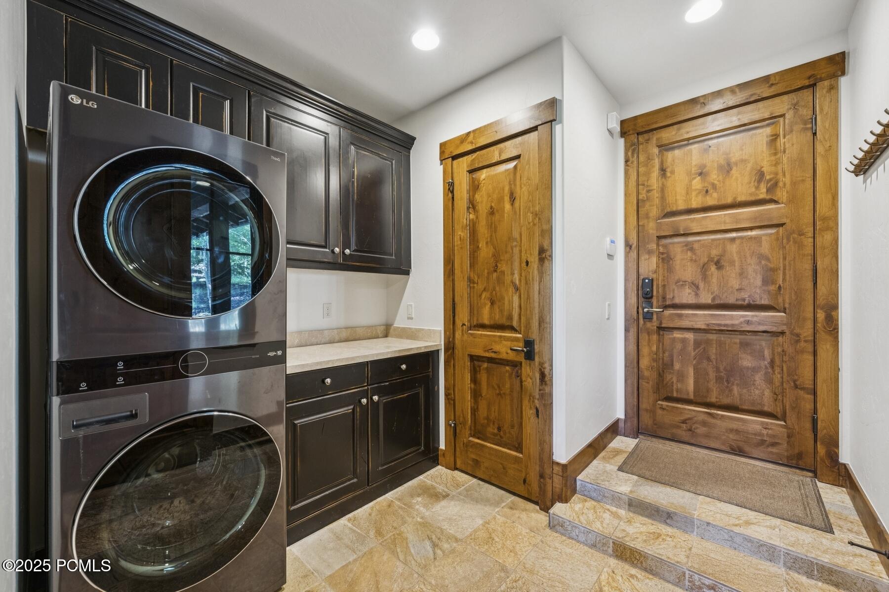 Park City, Utah 84098, United States, 4 Bedrooms Bedrooms, ,4 BathroomsBathrooms,Residential,Active,188155