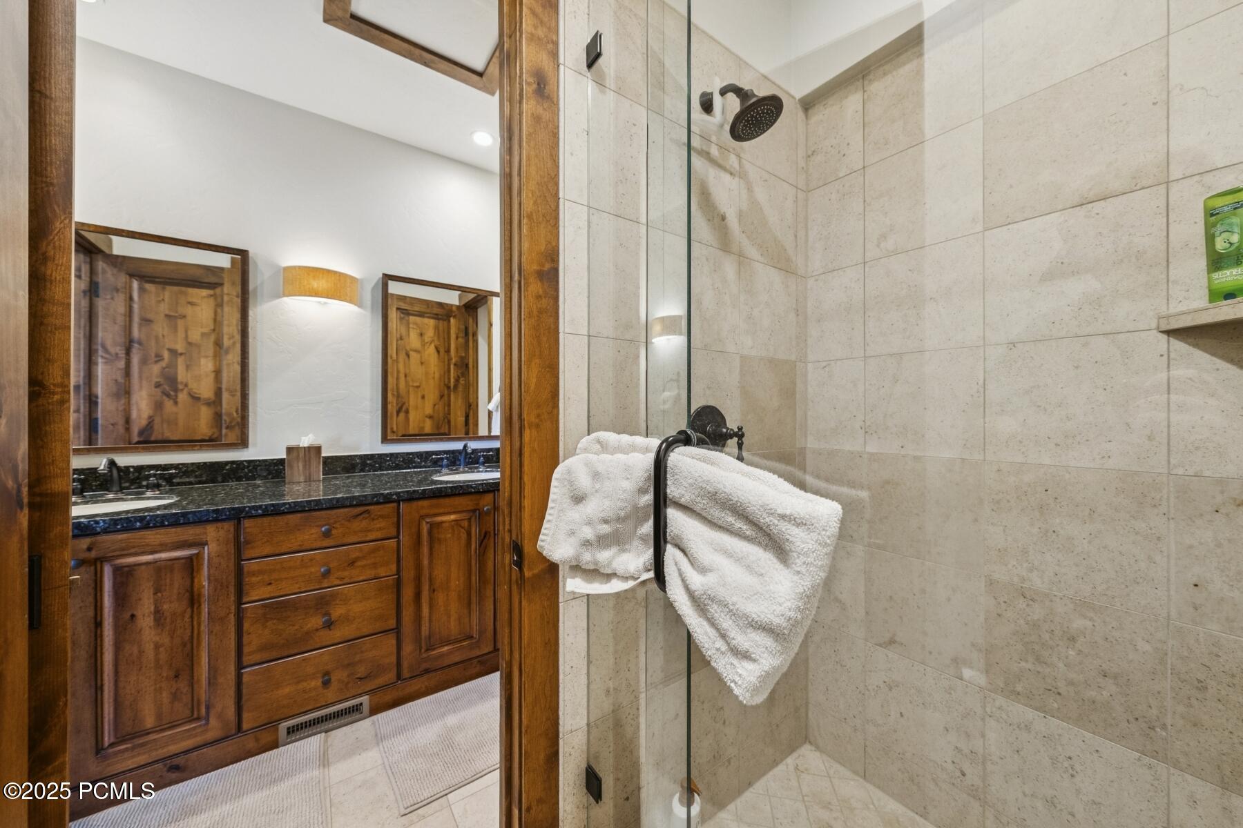 Park City, Utah 84098, United States, 4 Bedrooms Bedrooms, ,4 BathroomsBathrooms,Residential,Active,188155