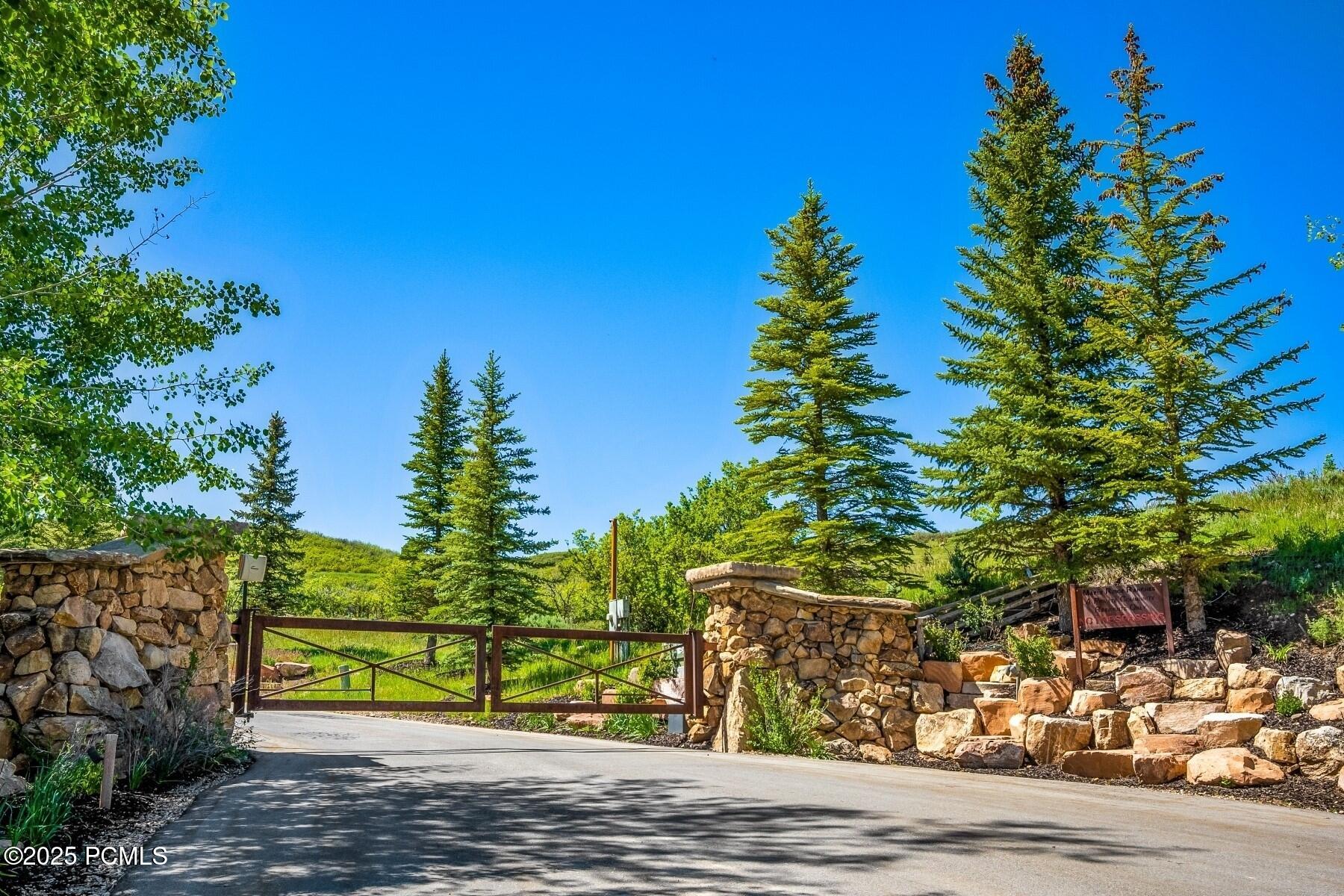5924 N Triple Crown Trail, Oakley, Utah image 6