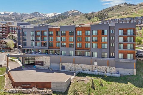 Condo For Sale - 2670 Canyons Resort Drive #424<br/> Summit County, Park City, UT 84098