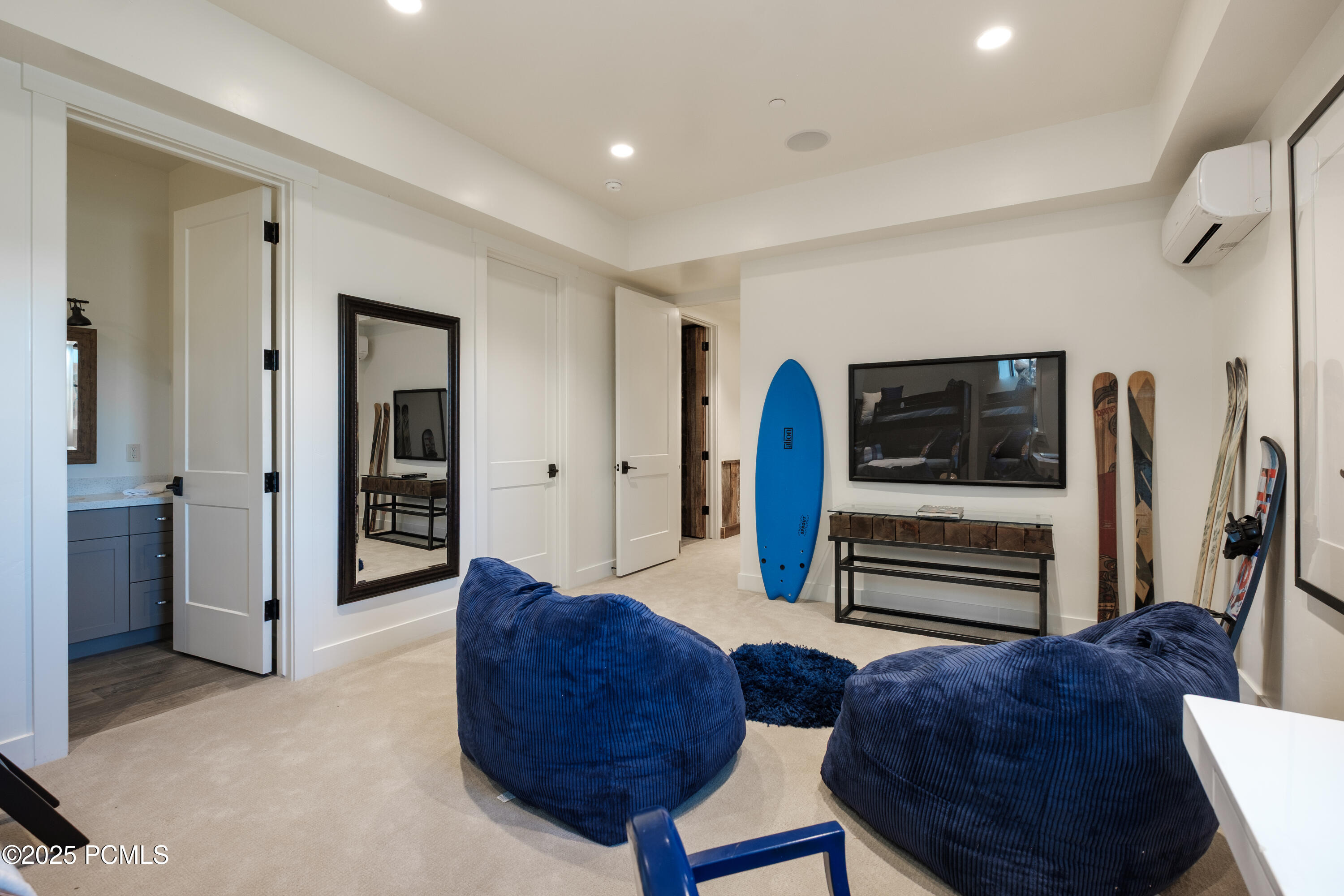 Heber City, Utah 84032, United States, 7 Bedrooms Bedrooms, ,10 BathroomsBathrooms,Residential,Active,58285