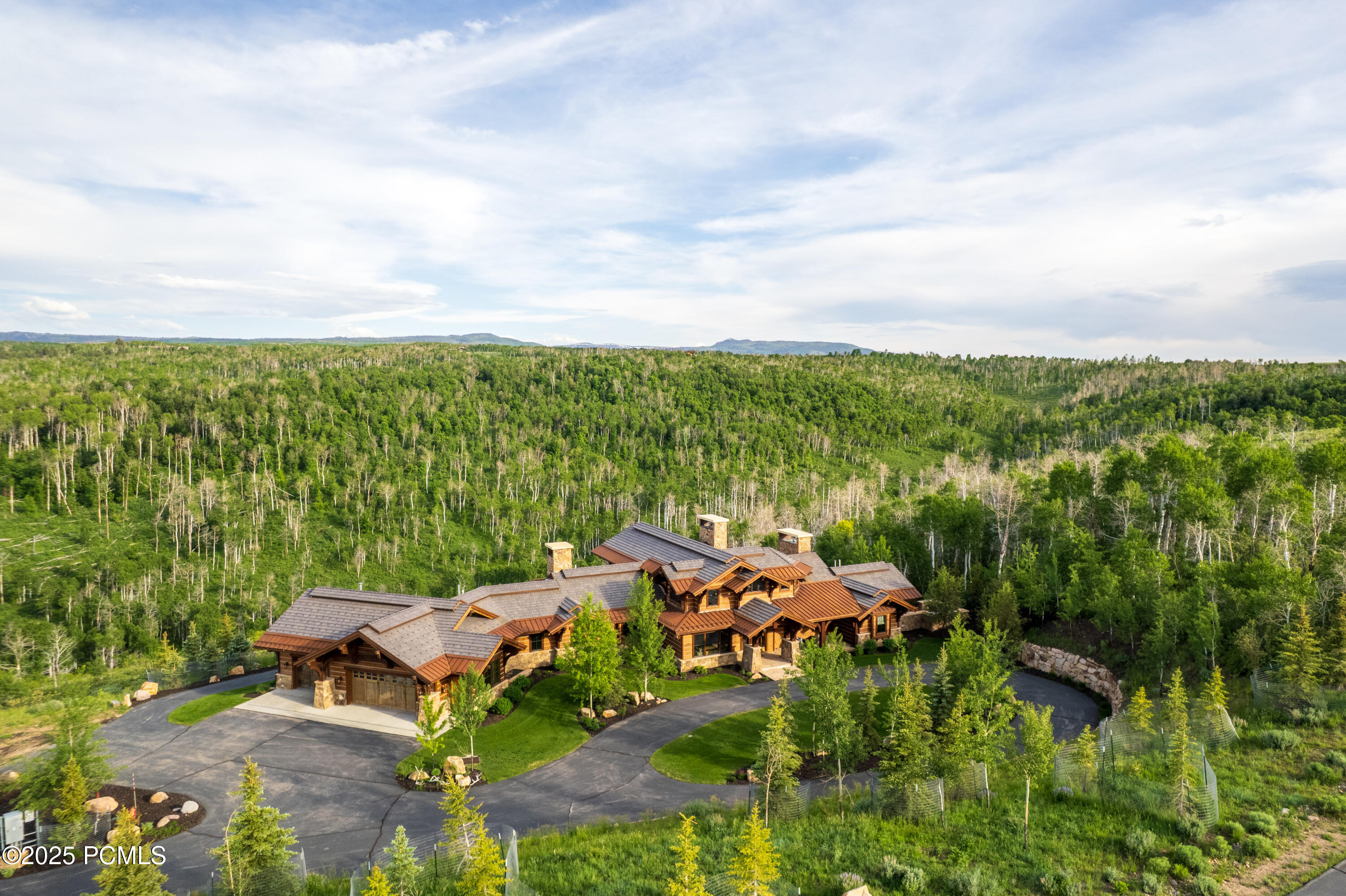 Heber City, Utah 84032, United States, 7 Bedrooms Bedrooms, ,10 BathroomsBathrooms,Residential,Active,58285