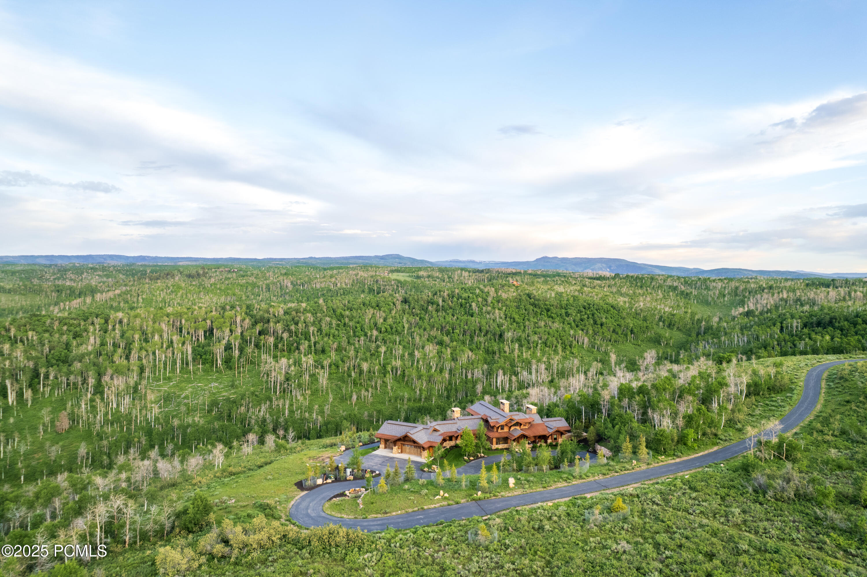 Heber City, Utah 84032, United States, 7 Bedrooms Bedrooms, ,10 BathroomsBathrooms,Residential,Active,58285