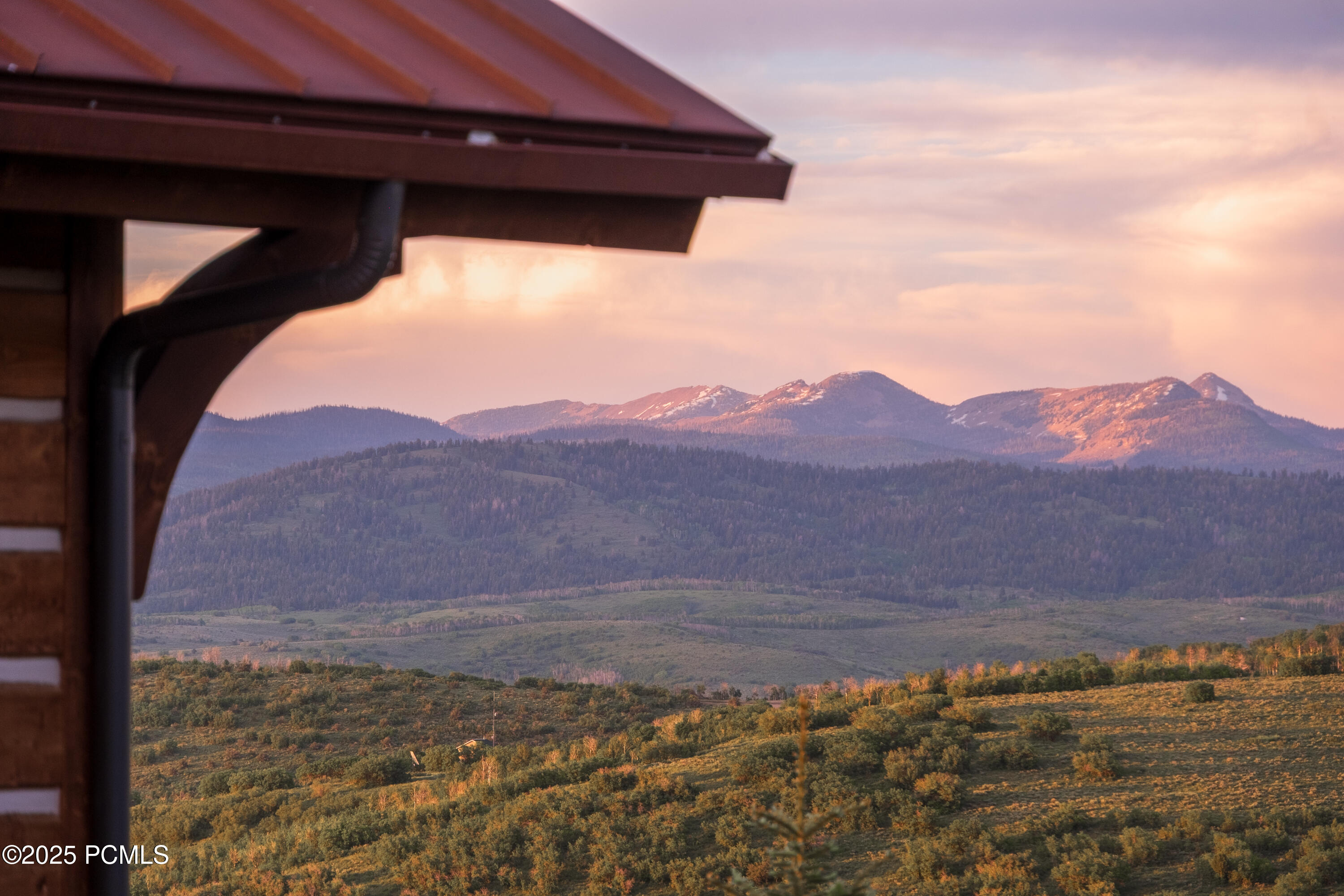 Heber City, Utah 84032, United States, 7 Bedrooms Bedrooms, ,10 BathroomsBathrooms,Residential,Active,58285