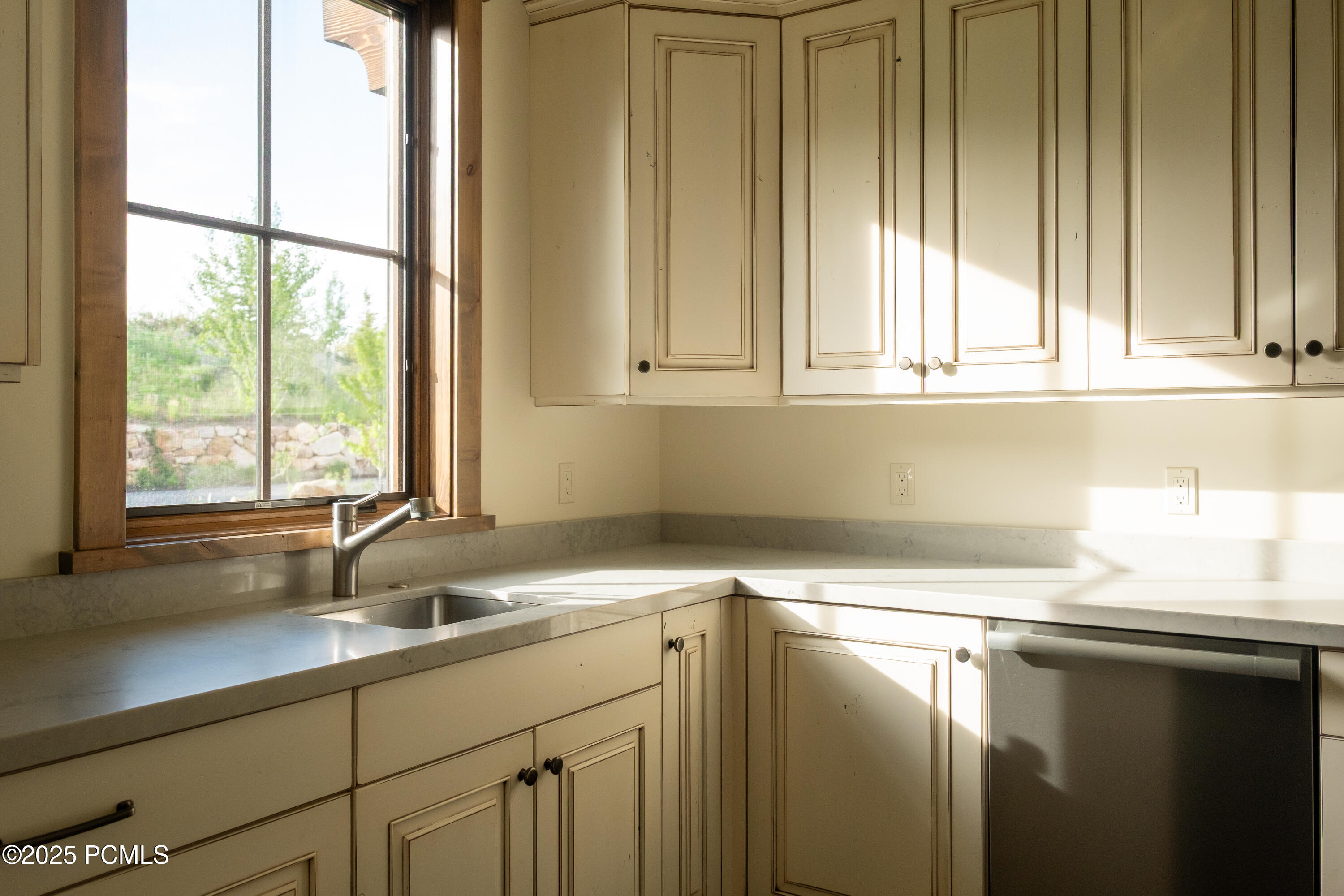 Heber City, Utah 84032, United States, 7 Bedrooms Bedrooms, ,10 BathroomsBathrooms,Residential,Active,58285