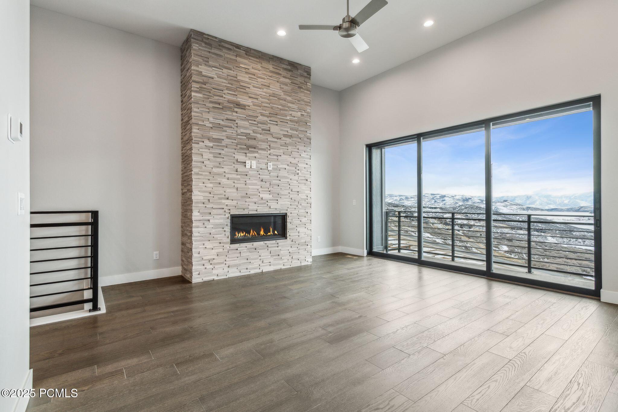 Hideout, Utah 84036, United States, 3 Bedrooms Bedrooms, ,4 BathroomsBathrooms,Residential,Active,32127