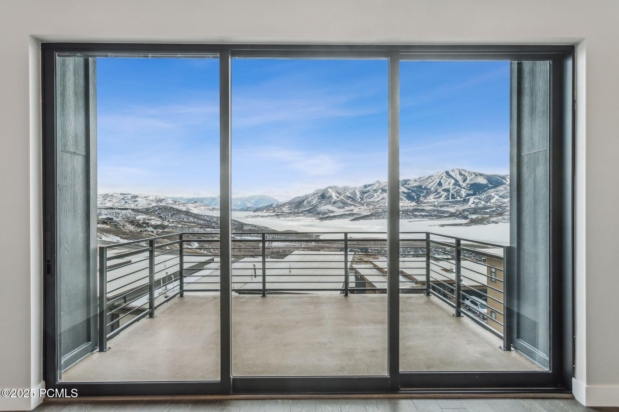 Hideout, Utah 84036, United States, 3 Bedrooms Bedrooms, ,4 BathroomsBathrooms,Residential,Active,32127