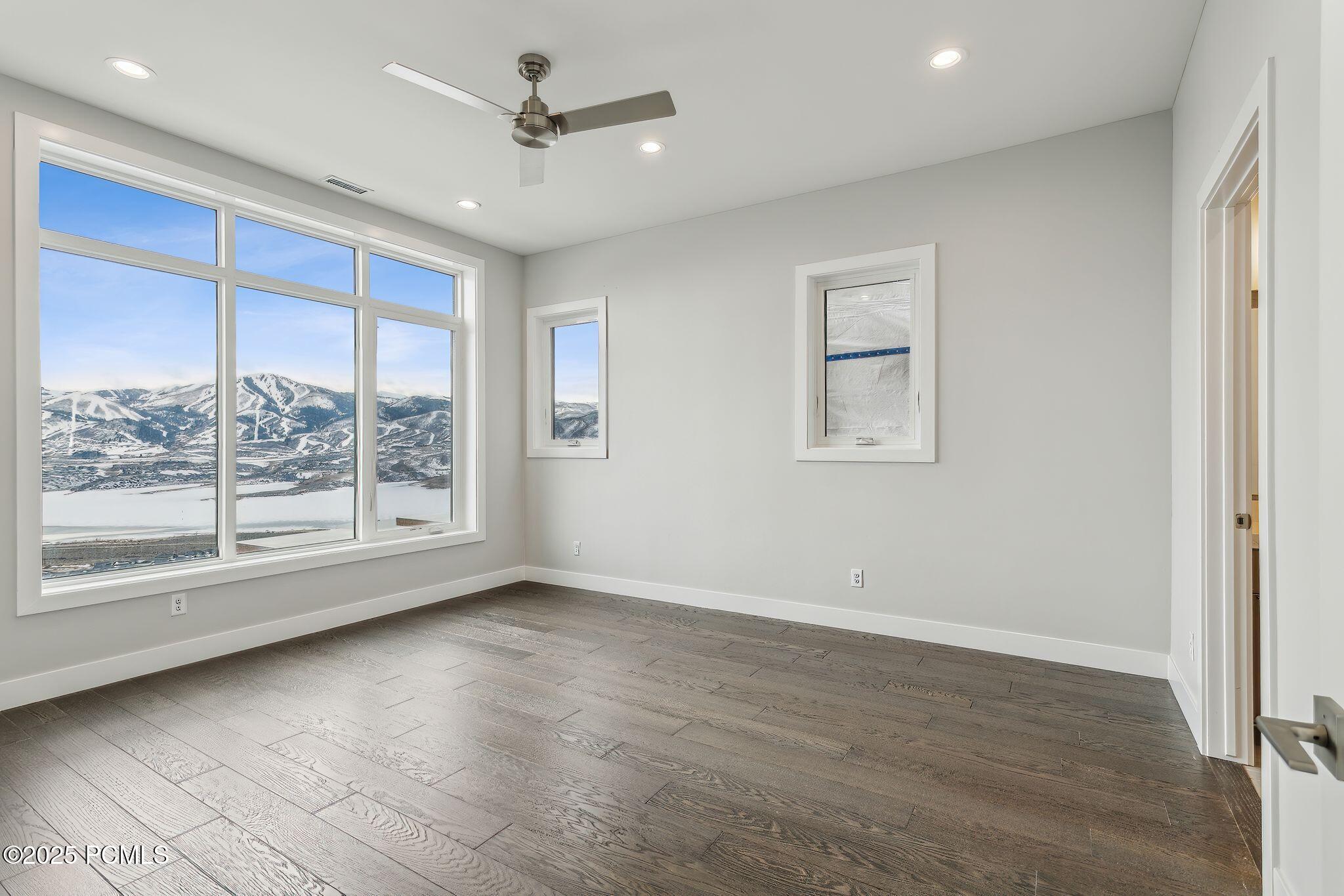 Hideout, Utah 84036, United States, 3 Bedrooms Bedrooms, ,4 BathroomsBathrooms,Residential,Active,32127