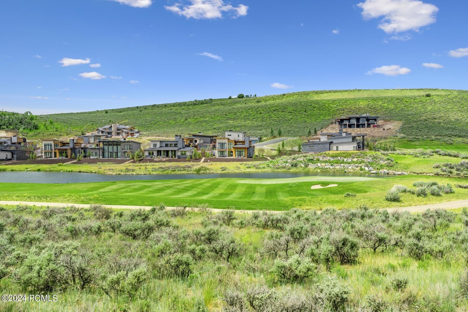 Park City, Utah 84098, United States, 4 Bedrooms Bedrooms, ,4 BathroomsBathrooms,Residential,Pending,63431