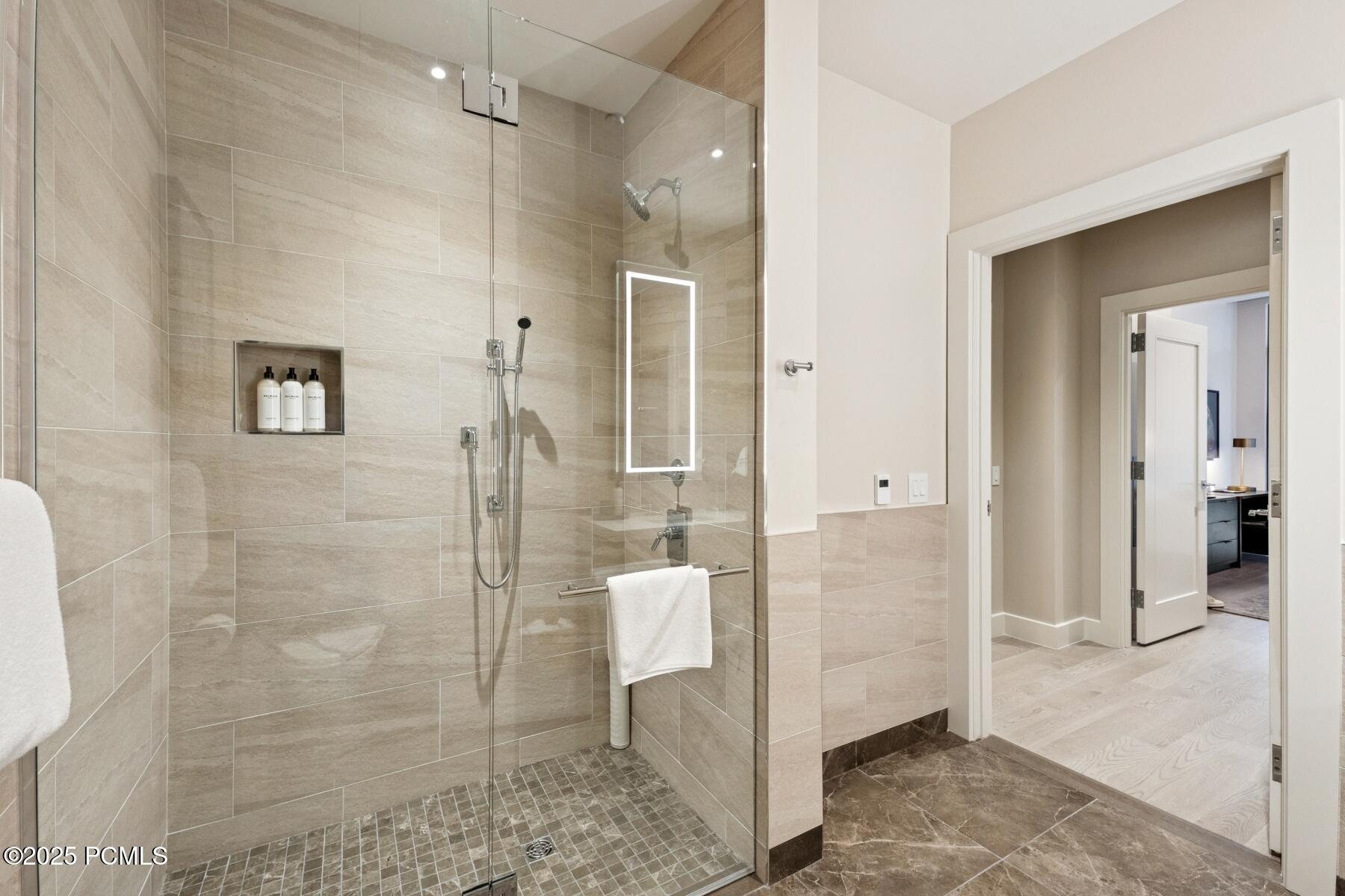 Park City, Utah 84060, United States, 1 Bedroom Bedrooms, ,1 BathroomBathrooms,Residential,Active,221500