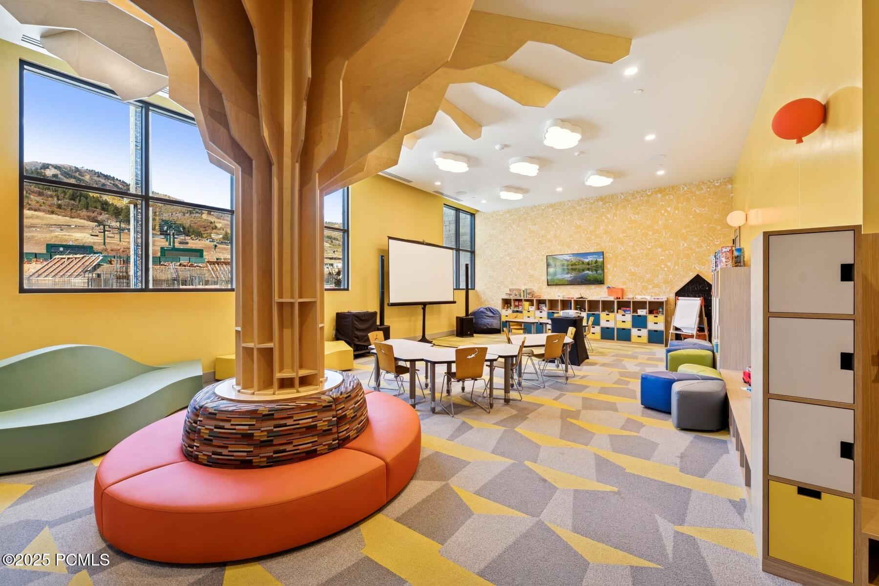 Park City, Utah 84060, United States, 1 Bedroom Bedrooms, ,1 BathroomBathrooms,Residential,Active,221500