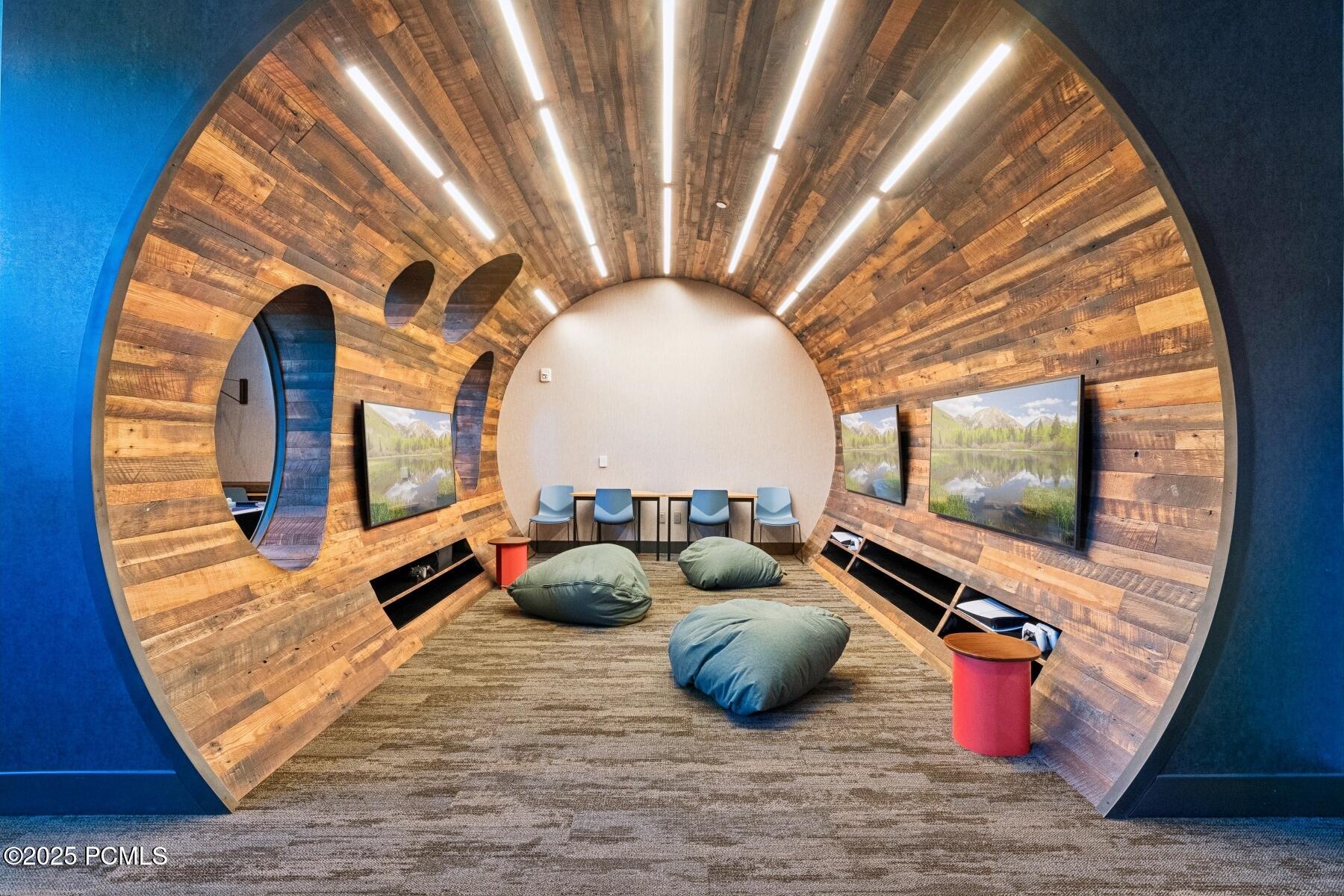 Park City, Utah 84060, United States, 1 Bedroom Bedrooms, ,1 BathroomBathrooms,Residential,Active,221500