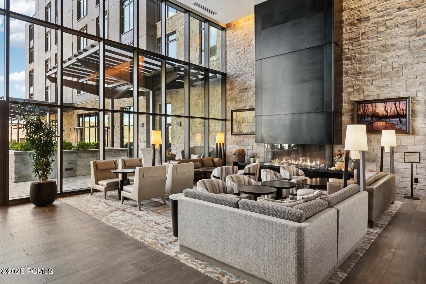 Park City, Utah 84060, United States, 1 Bedroom Bedrooms, ,1 BathroomBathrooms,Residential,Active,221500