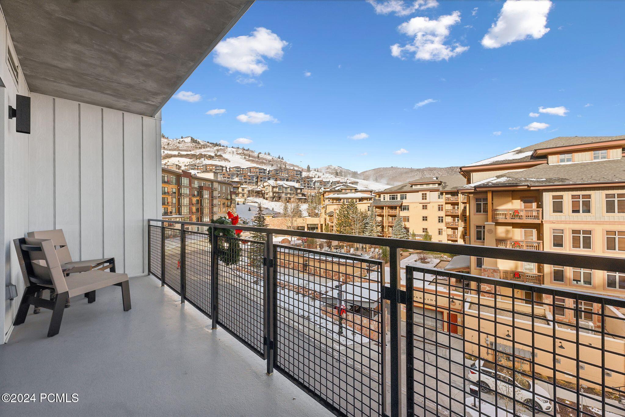 Park City, Utah 84098, United States, 3 Bedrooms Bedrooms, ,3 BathroomsBathrooms,Residential,Active,31207