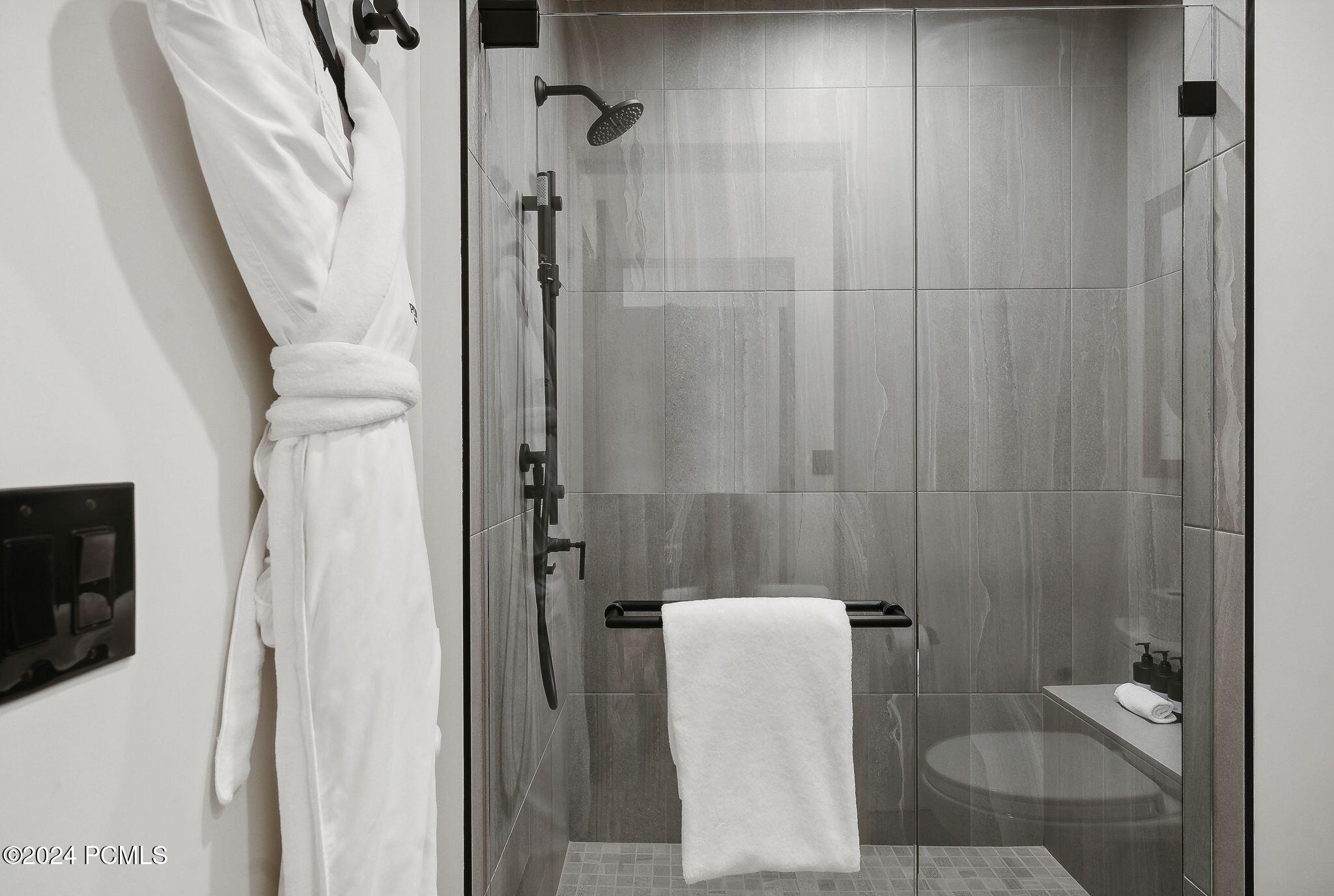 Park City, Utah 84098, United States, 3 Bedrooms Bedrooms, ,3 BathroomsBathrooms,Residential,Active,31207