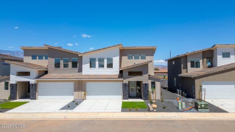 Townhouse For Sale - 2936 W 570 N<br/> Hurricane, UT 84737