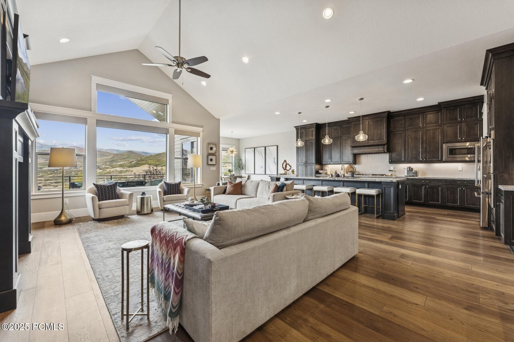 Kamas, Utah 84036, United States, 5 Bedrooms Bedrooms, ,5 BathroomsBathrooms,Residential,Active,215455