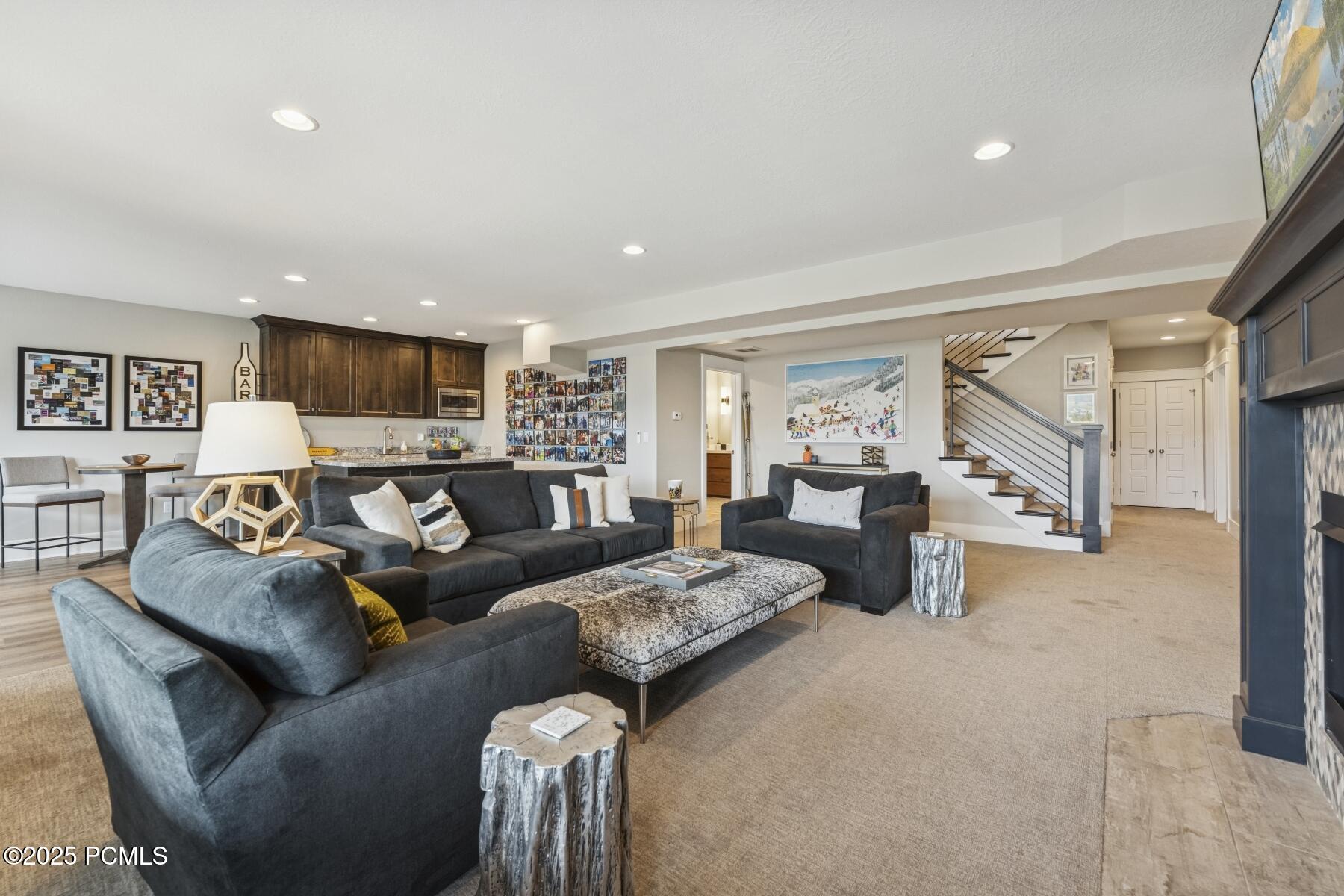 Kamas, Utah 84036, United States, 5 Bedrooms Bedrooms, ,5 BathroomsBathrooms,Residential,Active,215455