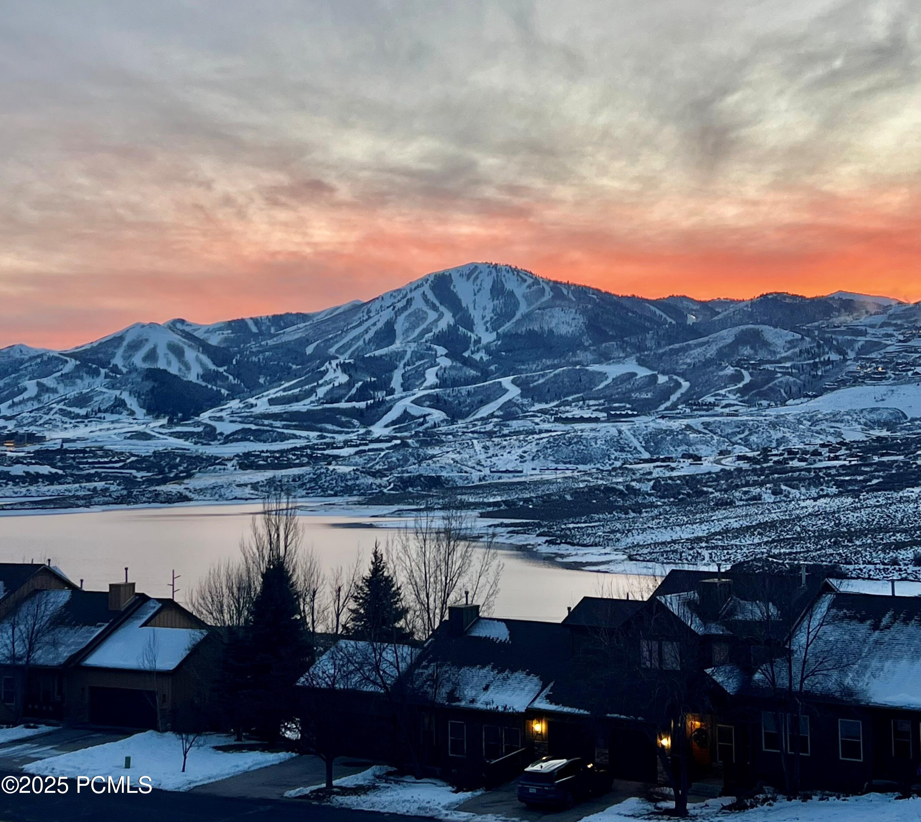 Kamas, Utah 84036, United States, 5 Bedrooms Bedrooms, ,5 BathroomsBathrooms,Residential,Active,215455