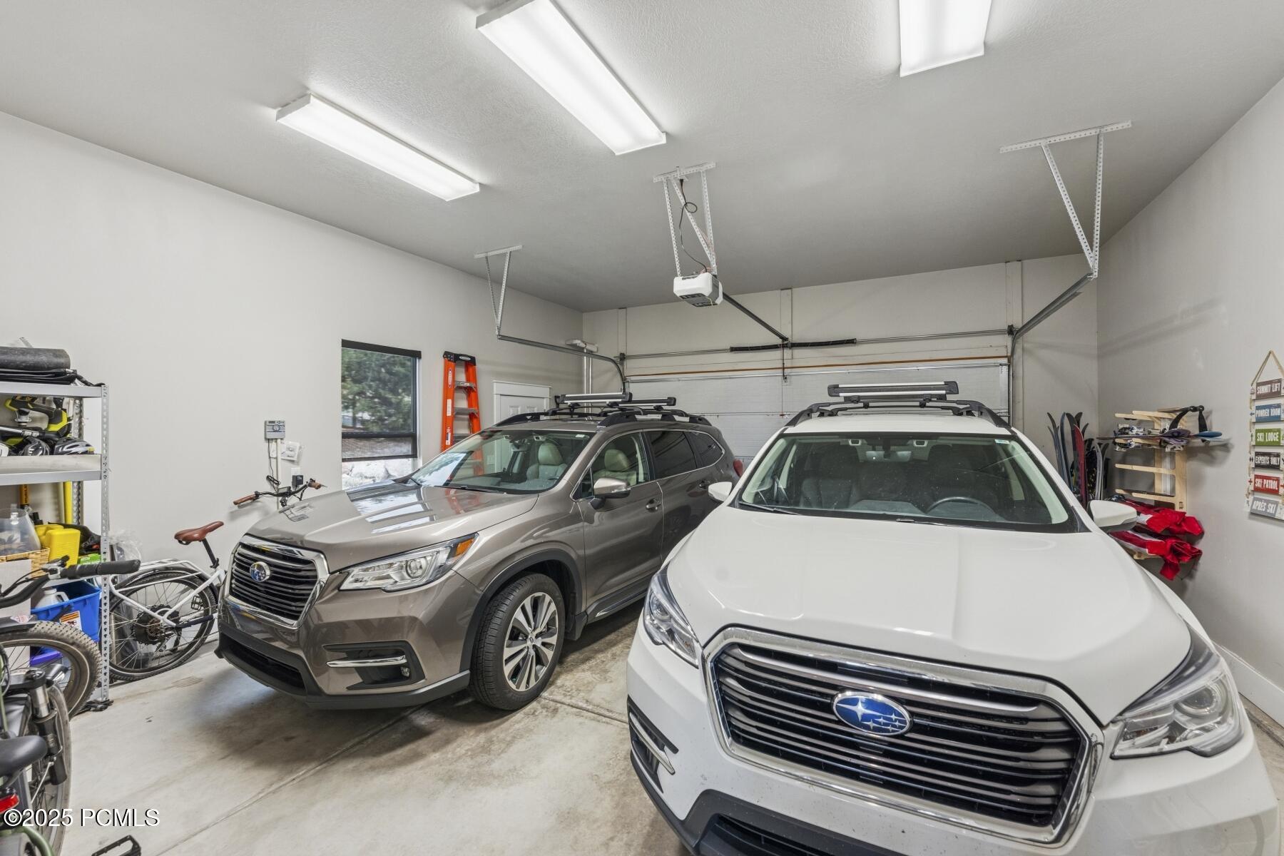 Kamas, Utah 84036, United States, 5 Bedrooms Bedrooms, ,5 BathroomsBathrooms,Residential,Active,215455