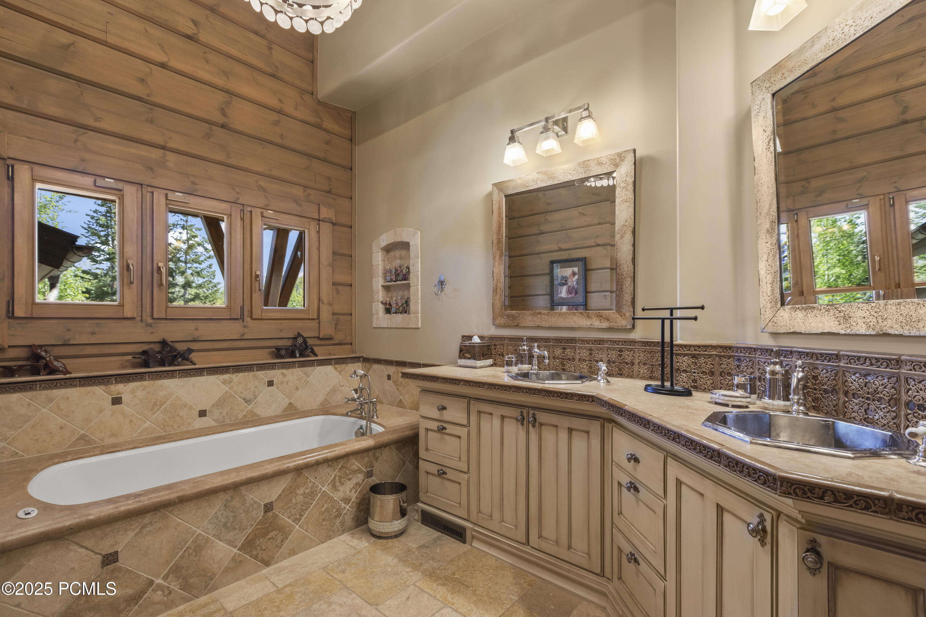 Park City, Utah 84060, United States, 7 Bedrooms Bedrooms, ,9 BathroomsBathrooms,Residential,Active,189502