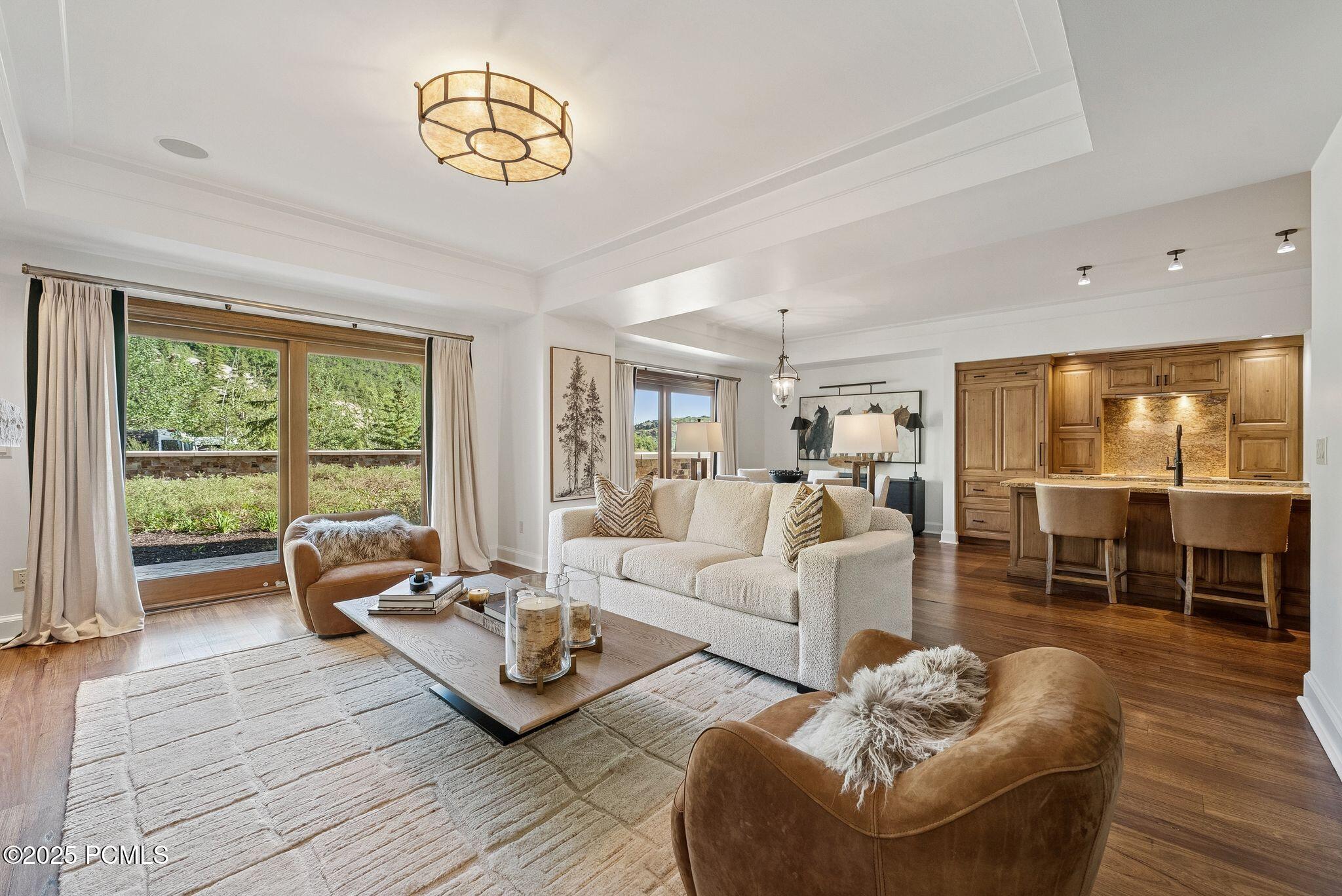 Park City, Utah 84060, United States, 2 Bedrooms Bedrooms, ,3 BathroomsBathrooms,Residential,Active,176620