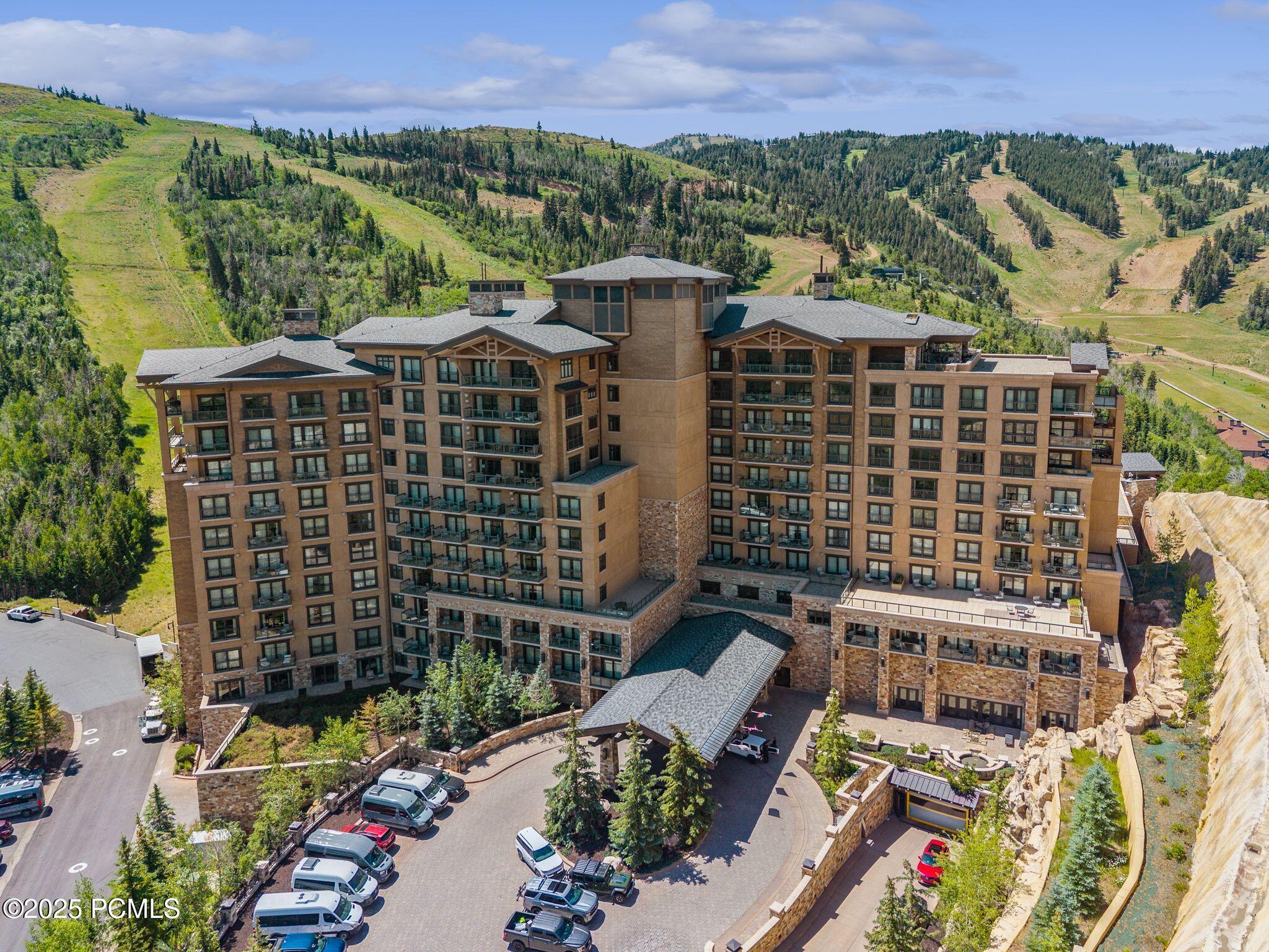 Park City, Utah 84060, United States, 2 Bedrooms Bedrooms, ,3 BathroomsBathrooms,Residential,Active,176620