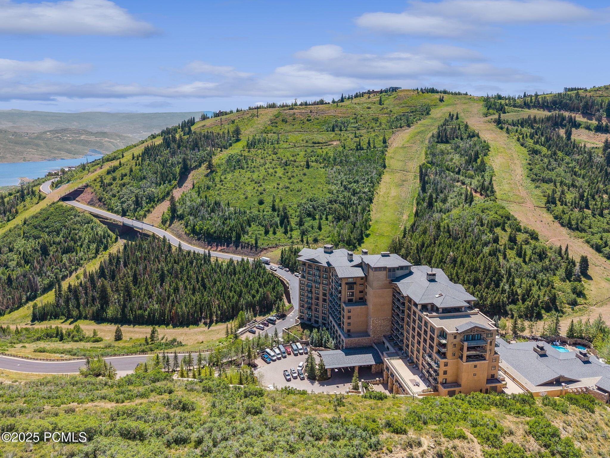 Park City, Utah 84060, United States, 2 Bedrooms Bedrooms, ,3 BathroomsBathrooms,Residential,Active,176620