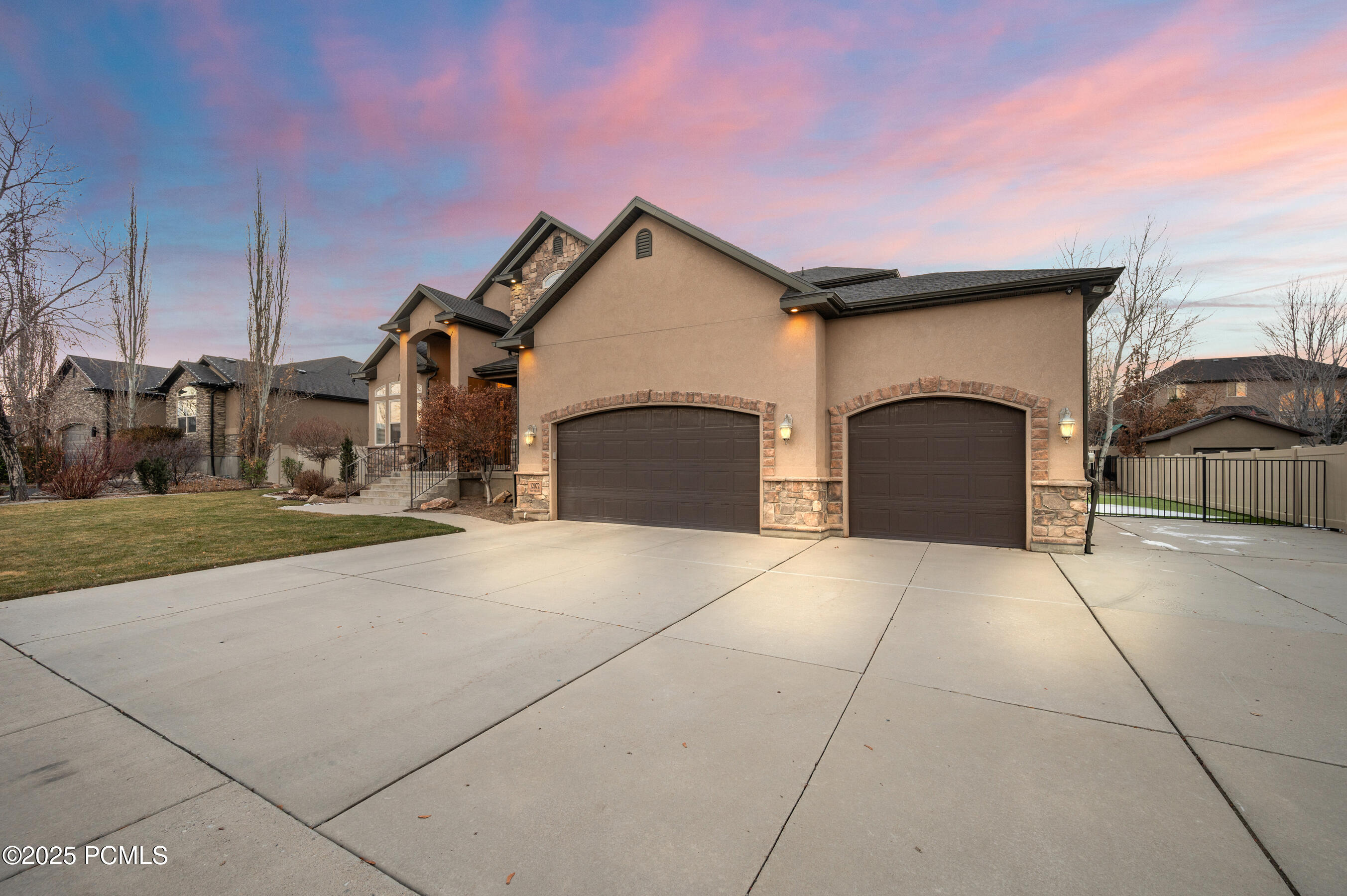 12072 Draper Ridge Dr Drive, Draper, Utah image 3