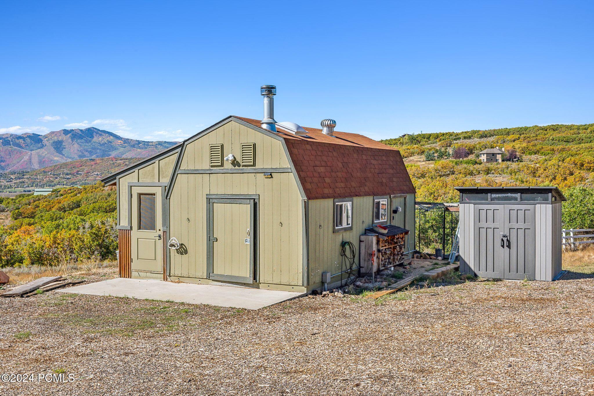 Park City, Utah 84098, United States, 4 Bedrooms Bedrooms, ,5 BathroomsBathrooms,Residential,Pending,42870