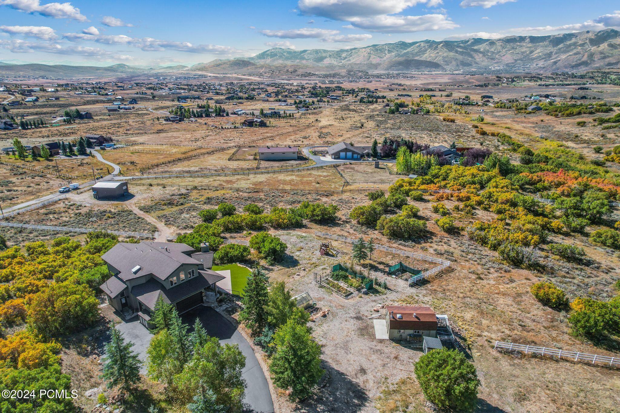 Park City, Utah 84098, United States, 4 Bedrooms Bedrooms, ,5 BathroomsBathrooms,Residential,Pending,42870