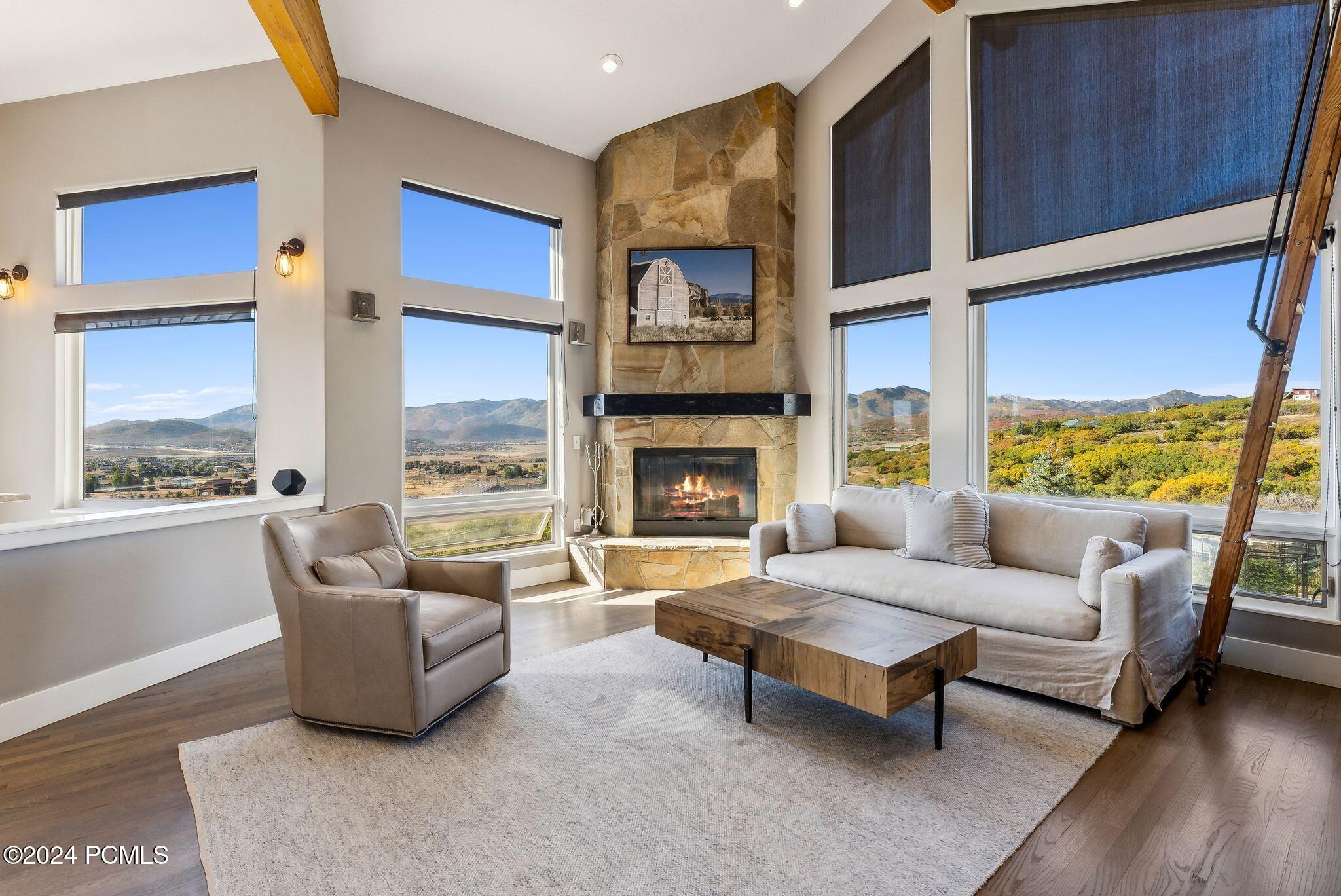 Park City, Utah 84098, United States, 4 Bedrooms Bedrooms, ,5 BathroomsBathrooms,Residential,Pending,42870